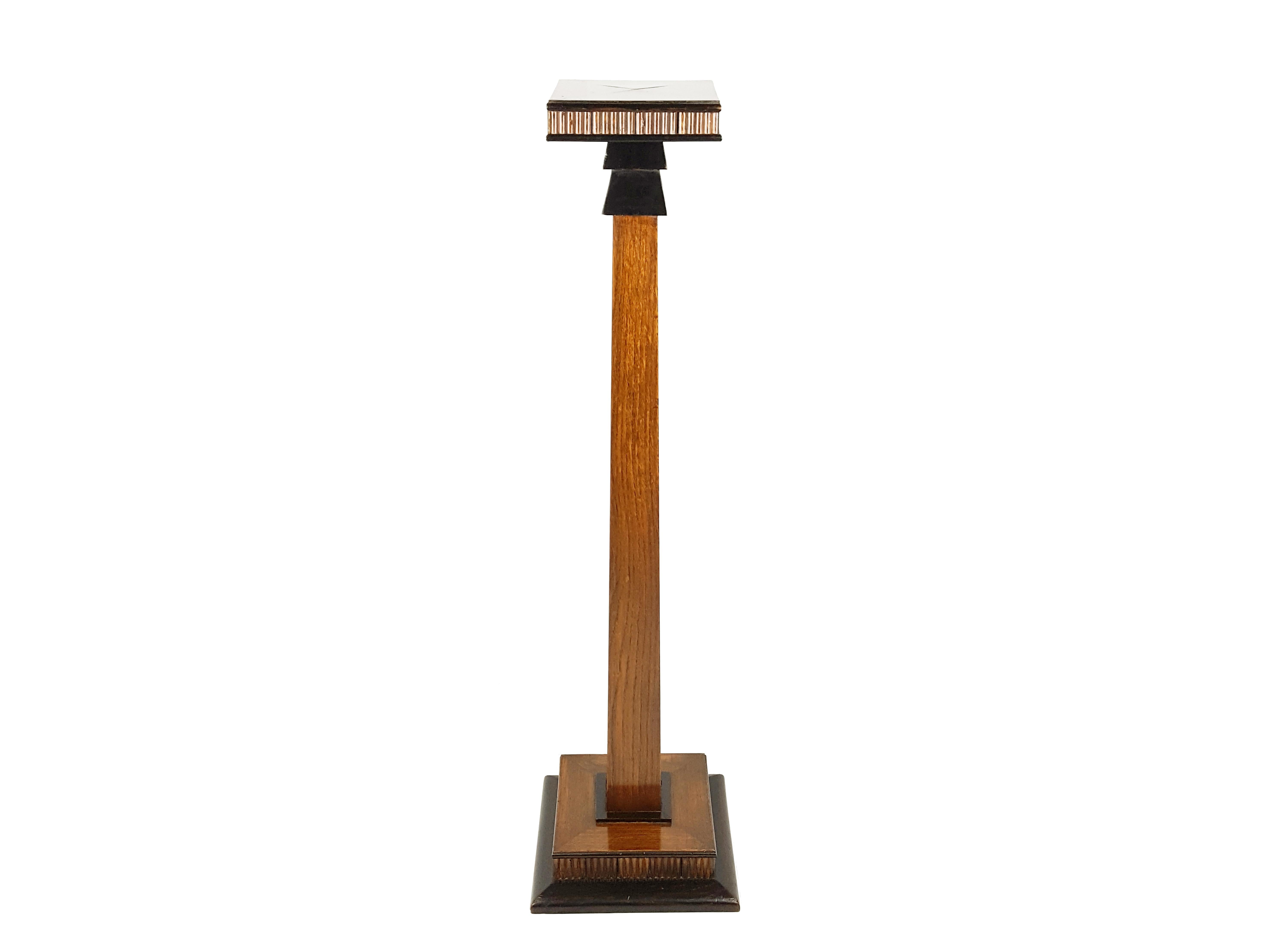 Italian Wooden 1930s Deco Pedestal or Sculpture Support In Good Condition In Varese, Lombardia