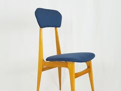 Sedia da ufficio/da salotto italiana in legno e tessuto blu del Medioevo