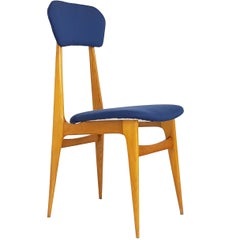 wooden chairs curved design