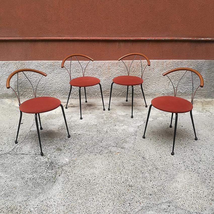 Italian wooden and chromed metal chair, 1980s
Chair with curved wooden rod and chromed steel back, metal rod legs and brick red seat
Perfect conditions.