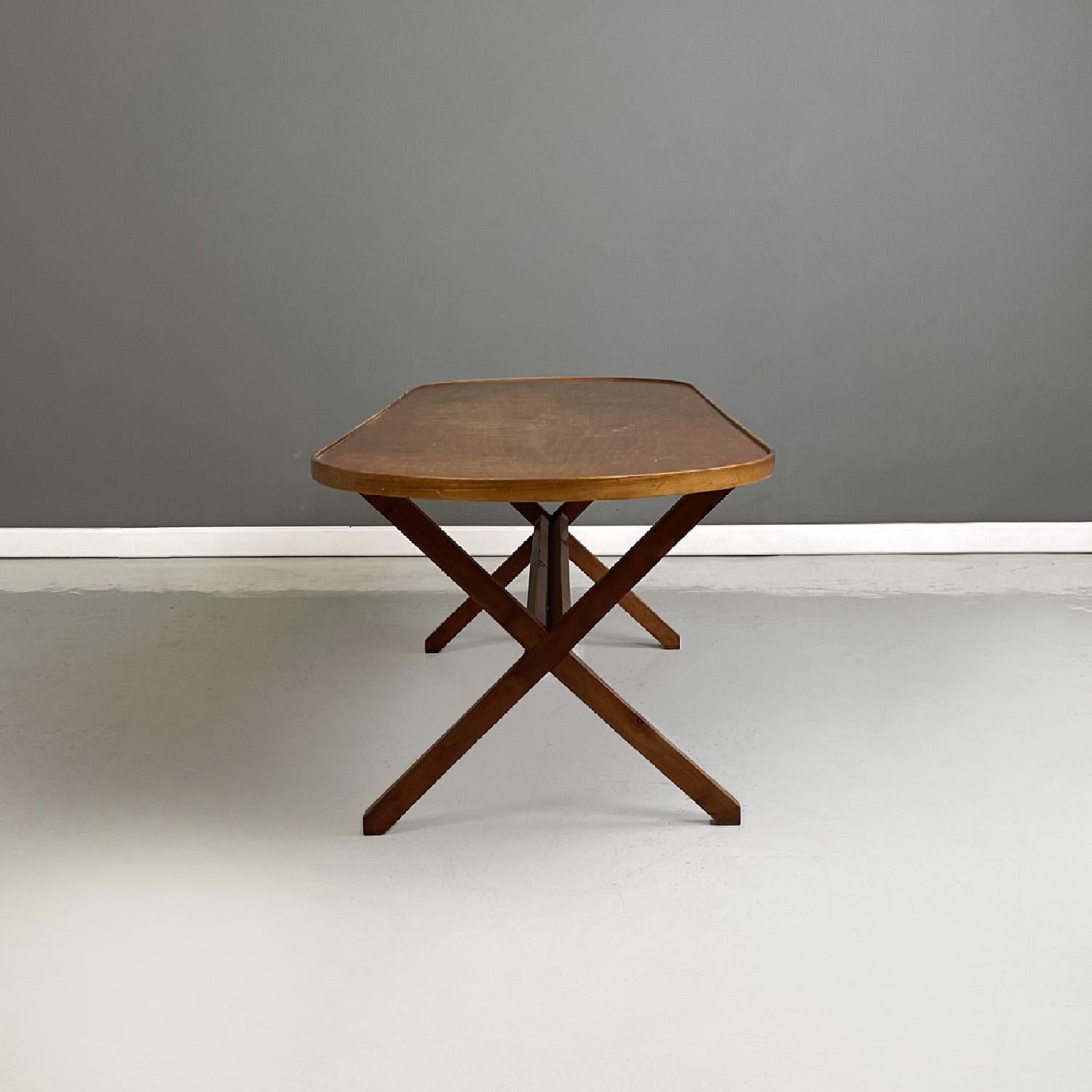 Mid-Century Modern  Italian wooden coffee table by Franco Albini e Franca Helg for Mobilia, 1960s