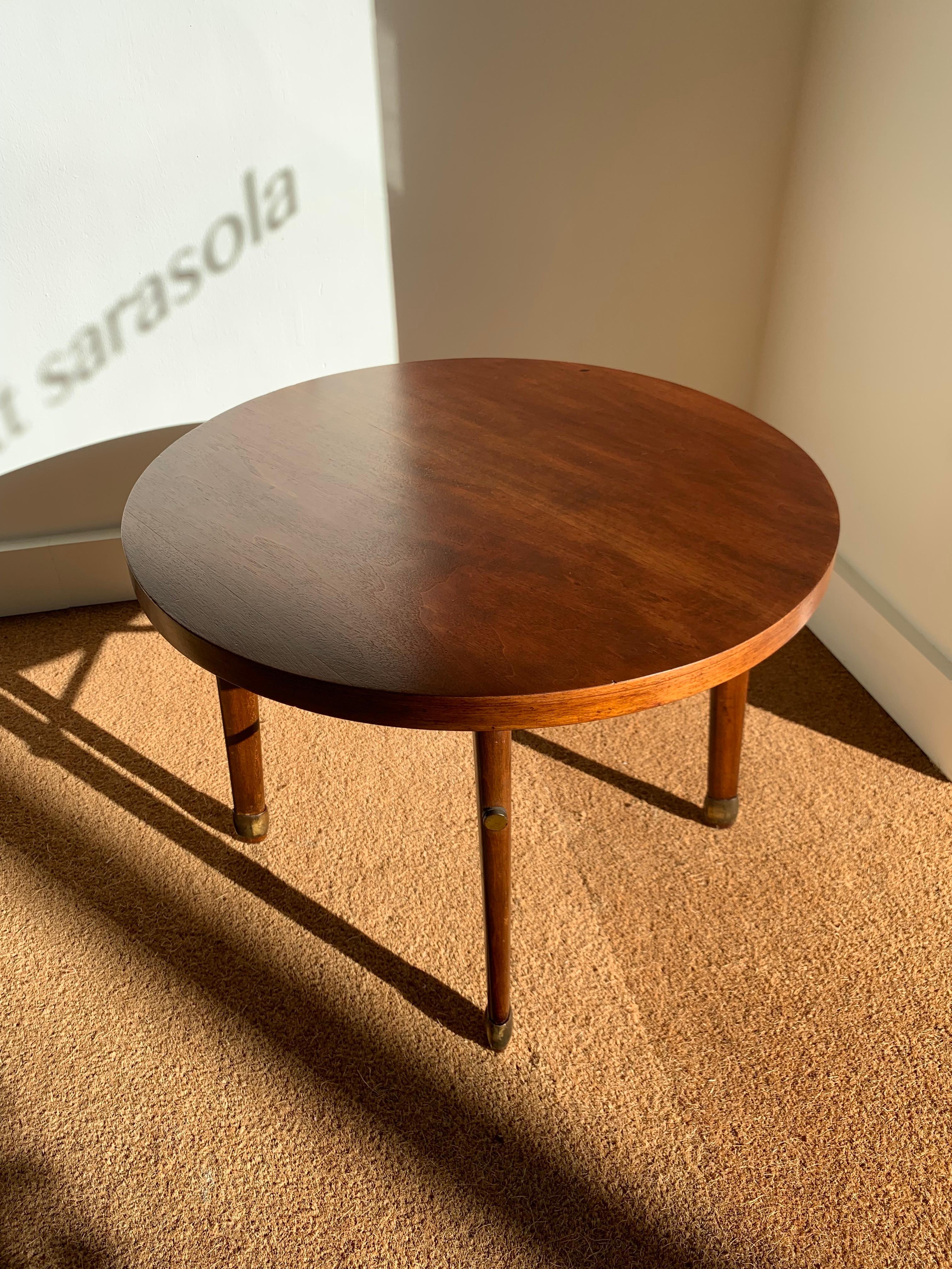 Mid-Century Modern Table basse italienne en bois en vente