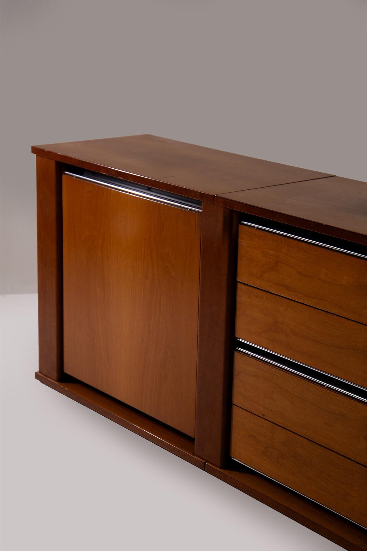 Italian wooden crafted sideboard in vendita 2