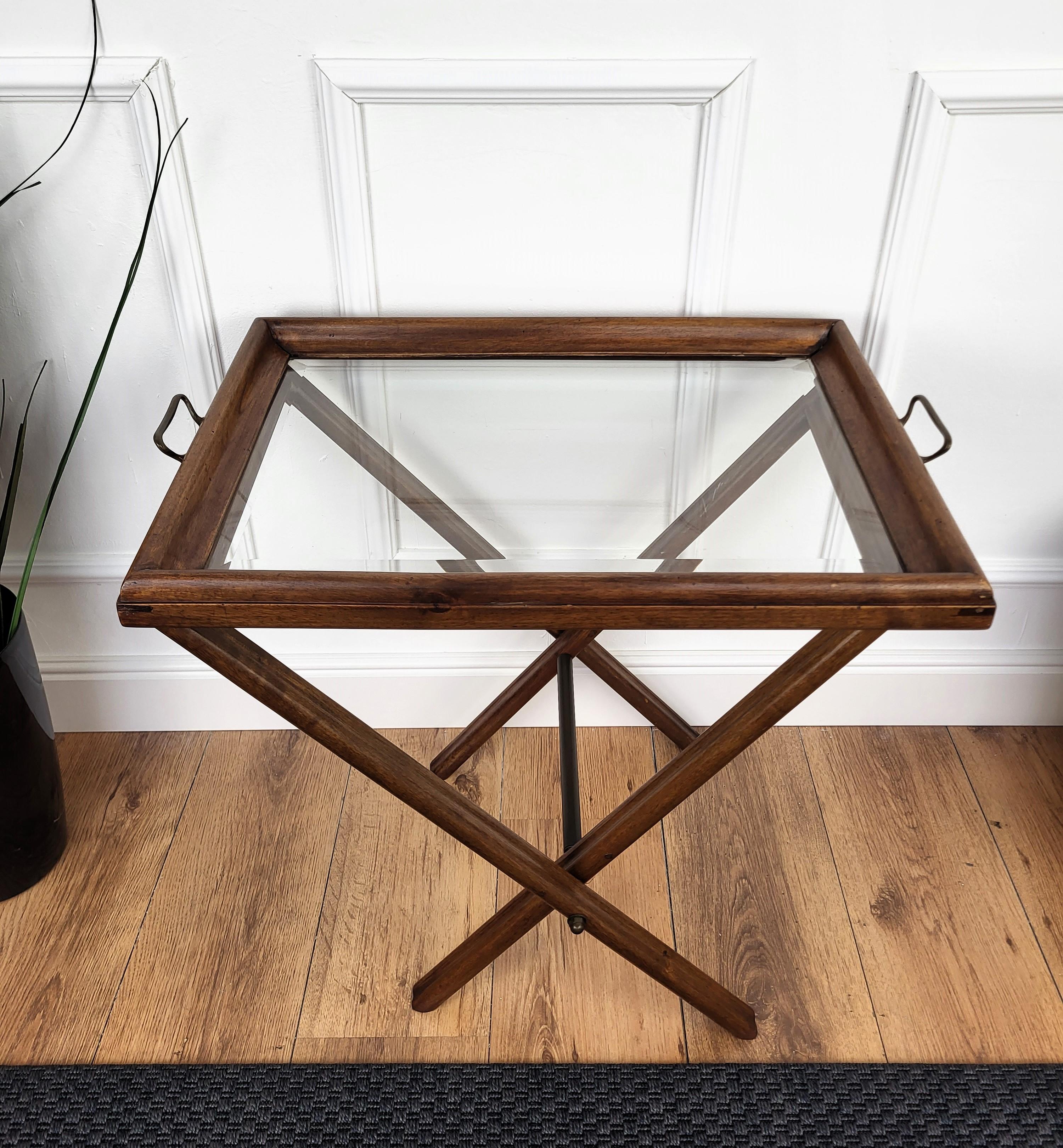 Bois Table de service pliante italienne Butlers Tray Stand Dry Bar en vente