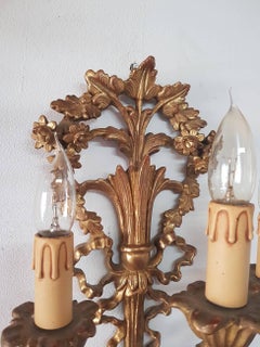 Italian Wooden Gilded Three-Light Wall Applique Louis Seize Style from the 1960s