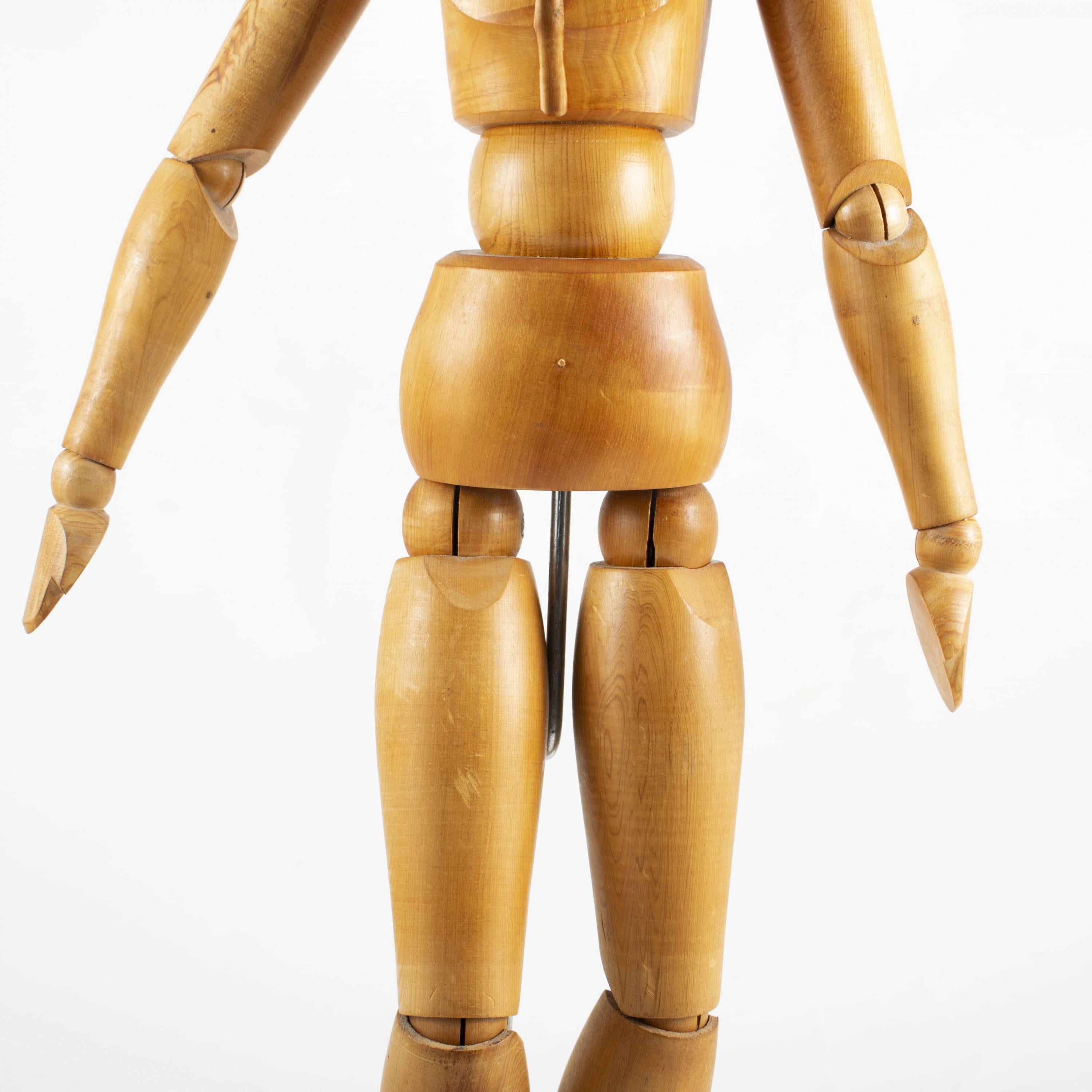 Italienischer Holz Gliedermann / Künstler Mannequin aus Holz (Kirsche) im Angebot