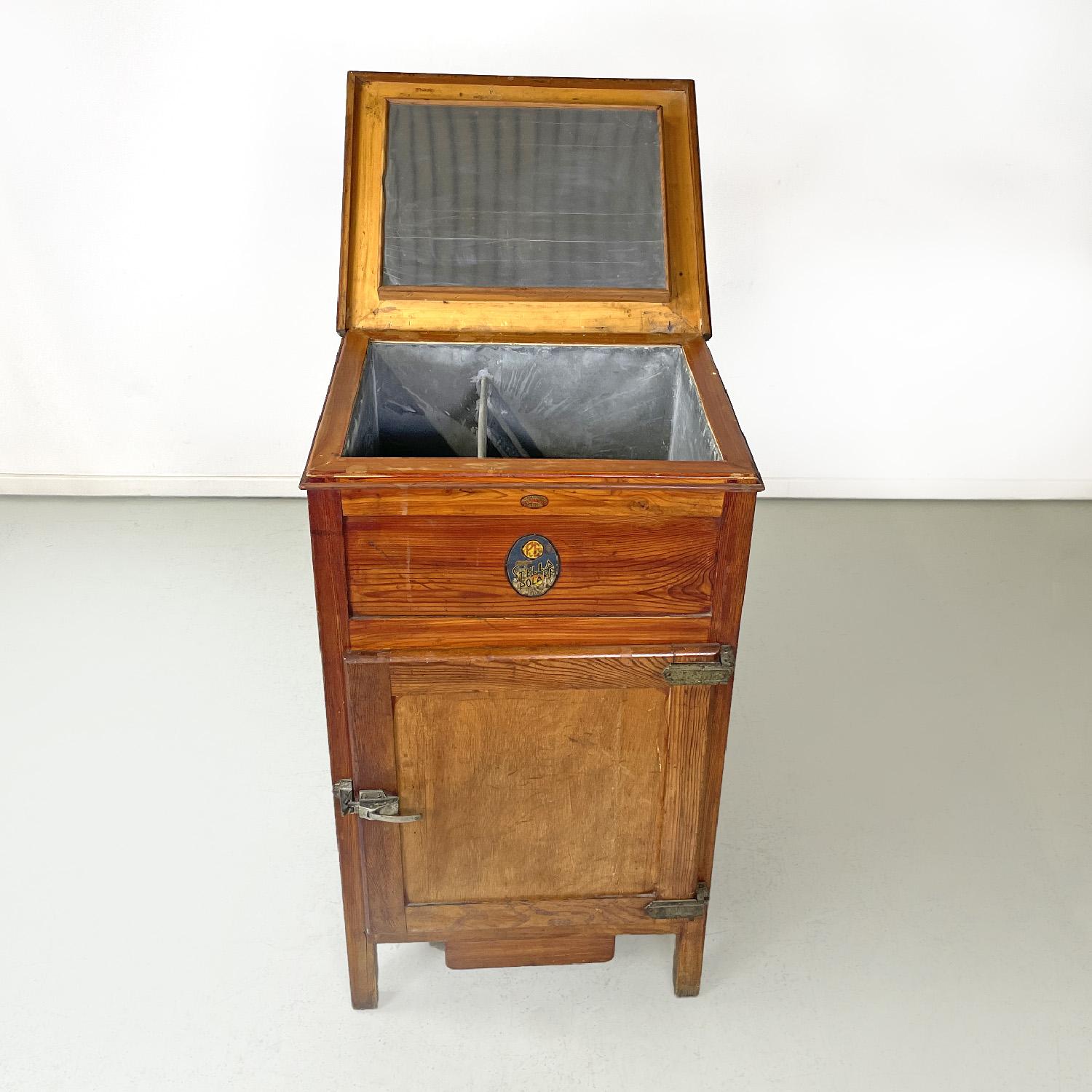 Italian wooden icebox Stella Polare by G. Saracco Asti, early 1900s In Fair Condition For Sale In MIlano, IT