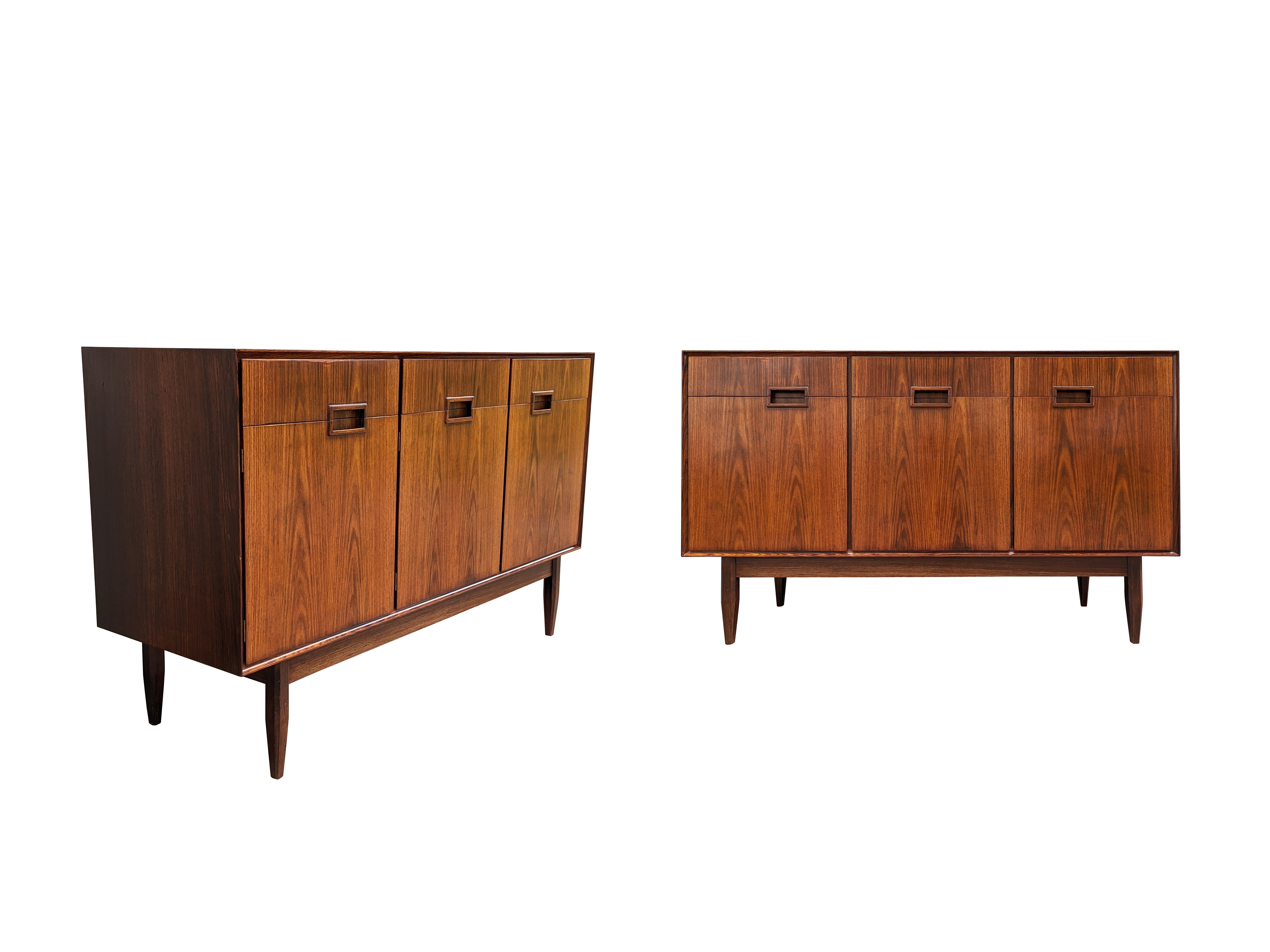 Italian Wooden Mid Century Modern Sideboards in the style of Dassi, set of 2 For Sale 11