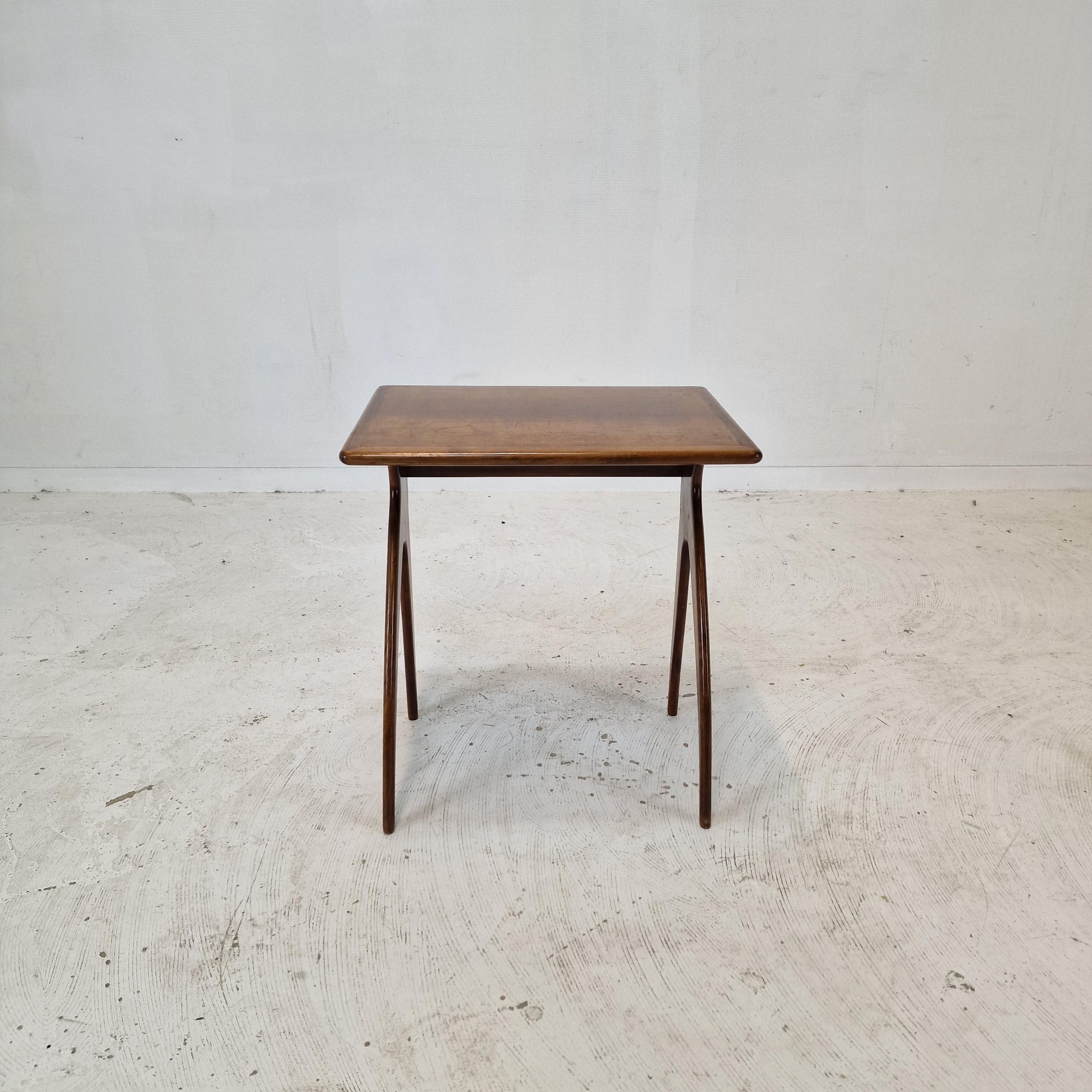 Mid-20th Century Italian Wooden Side Table, 1930s For Sale