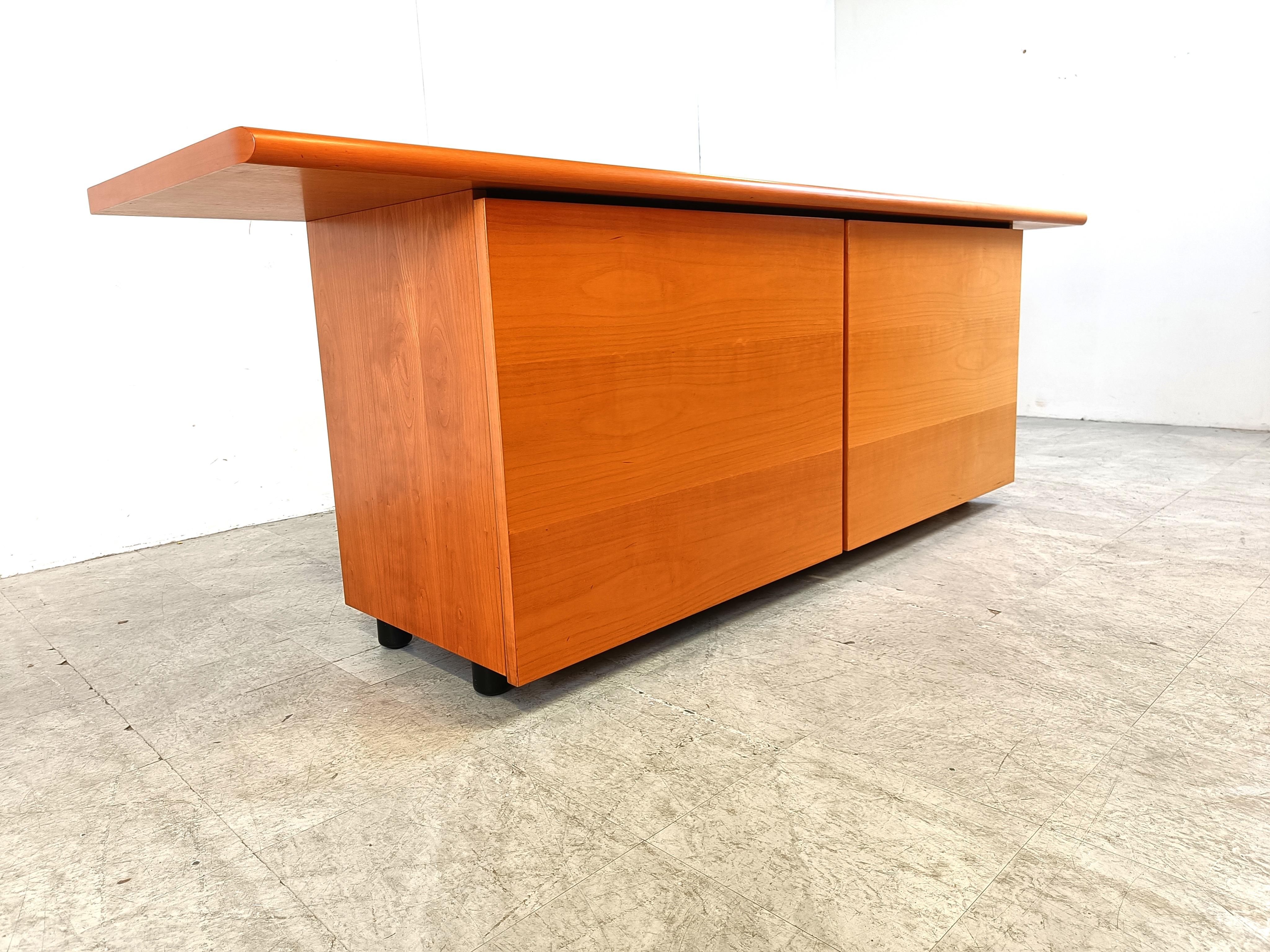 Buffet italien en bois avec portes coulissantes, années 1990 en vente 5