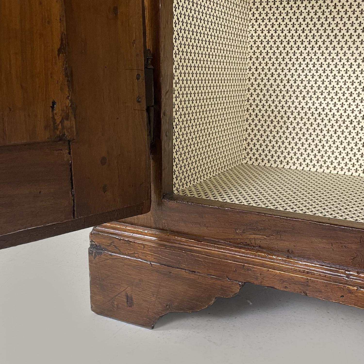 Italian wooden sideboard with three drawers and two doors, 1900s For Sale 7