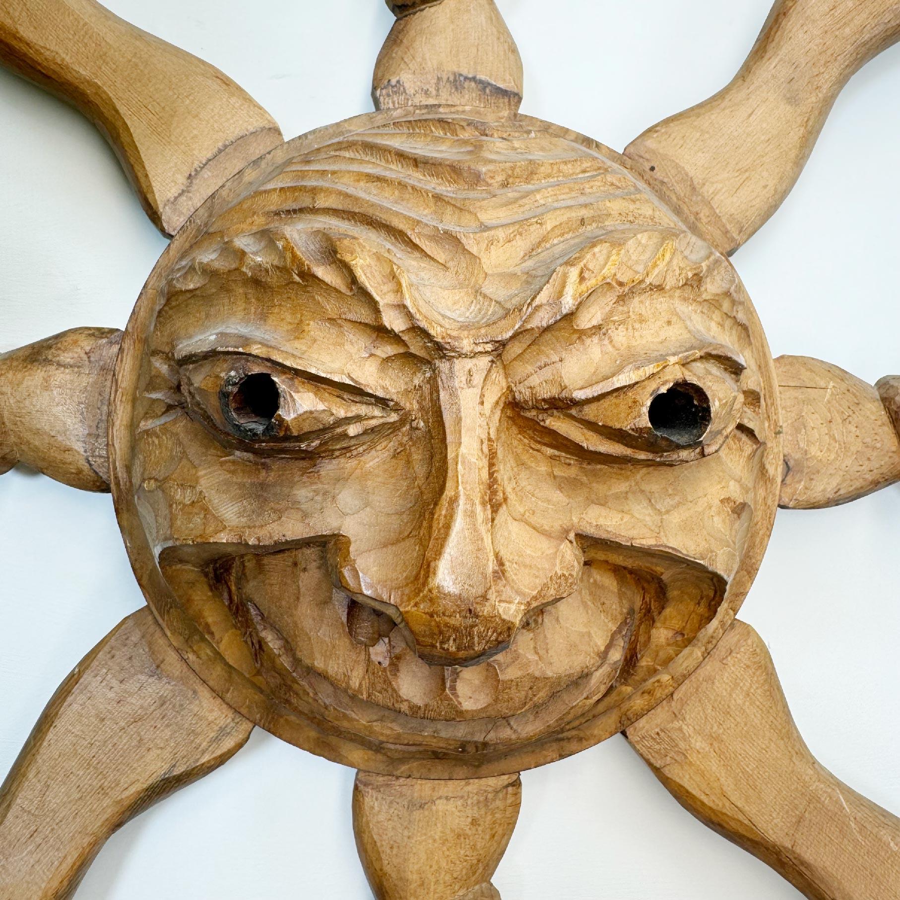 A wonderfully detailed sun face mask carving by Hermann Reichegger, of the Ahrntal Valley



Due to its remote geographical location, the Ahrntal valley remained a high valley untouched by external influences for a long time. Due to poor road