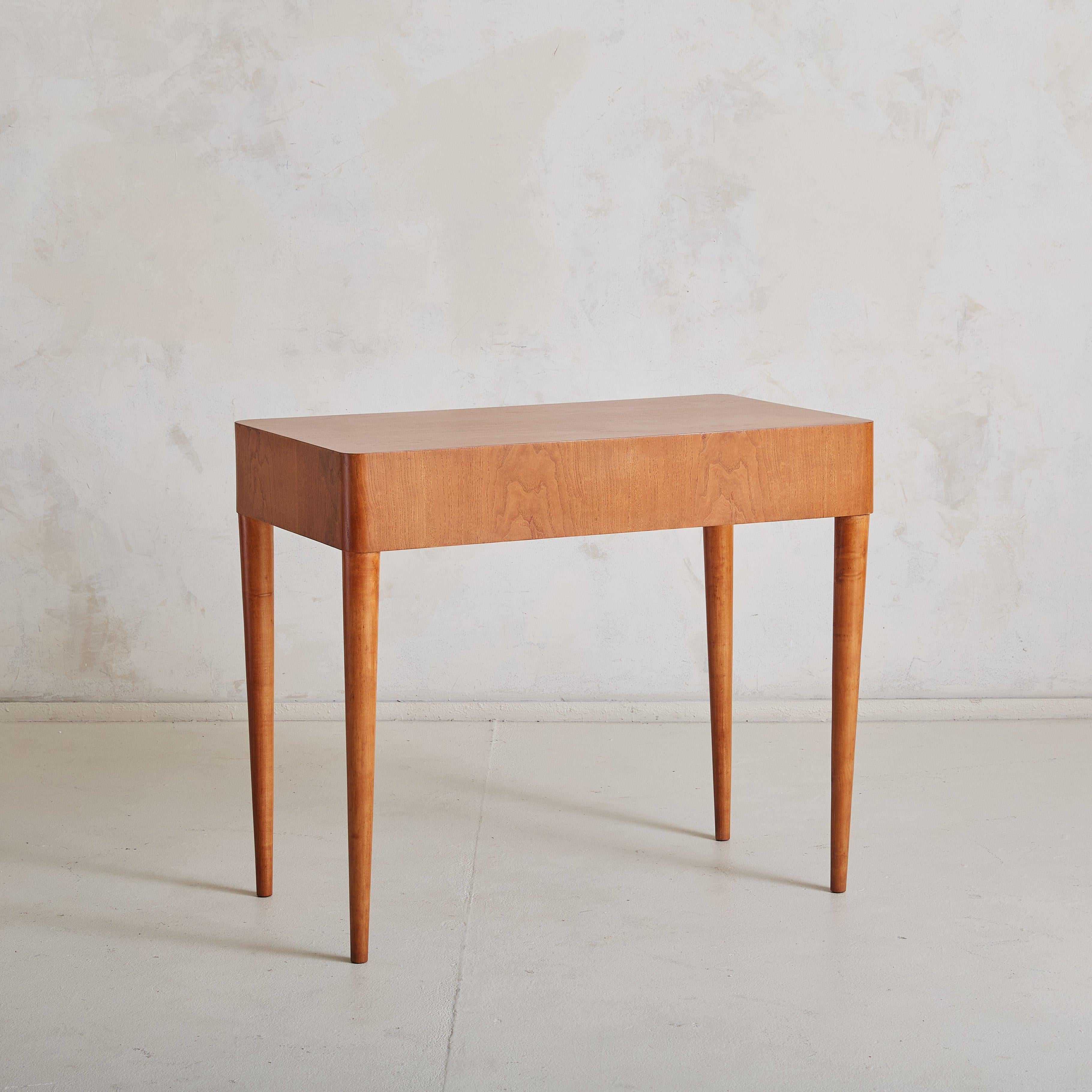 Mid-Century moderno Italian Wooden Writing Desk Attributed to Paolo Buffa, 1950s in vendita