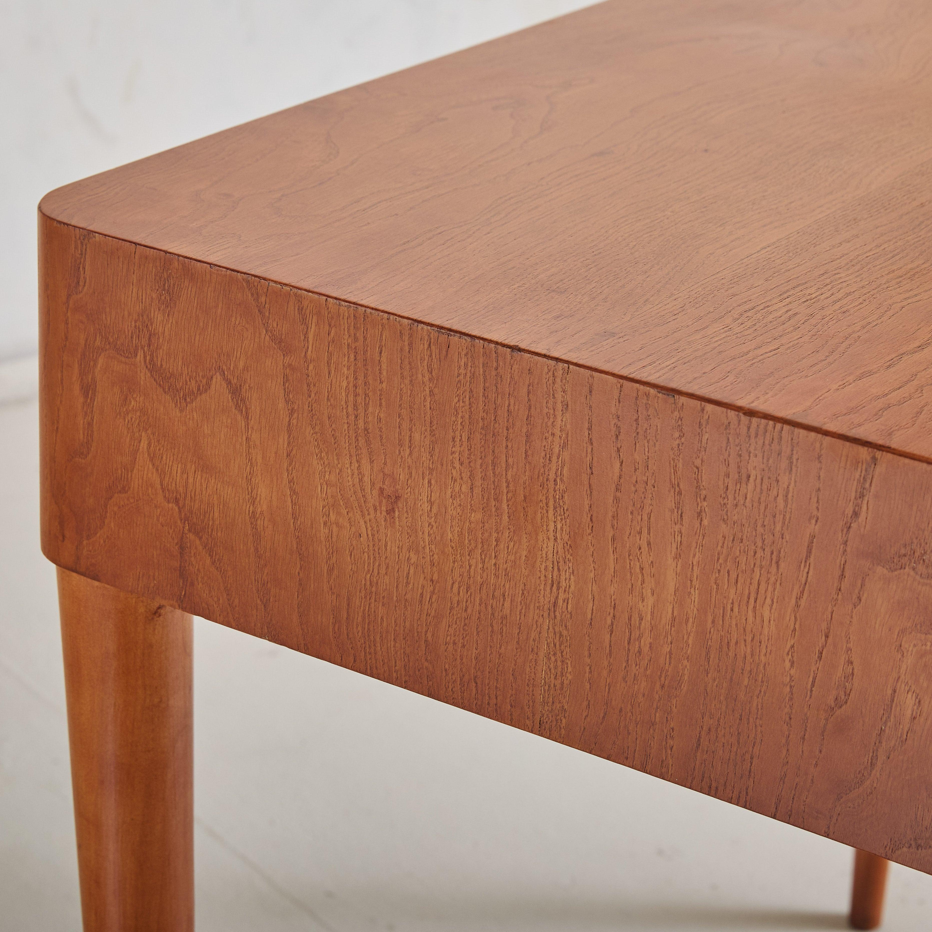 Italian Wooden Writing Desk Attributed to Paolo Buffa, 1950s in vendita 1