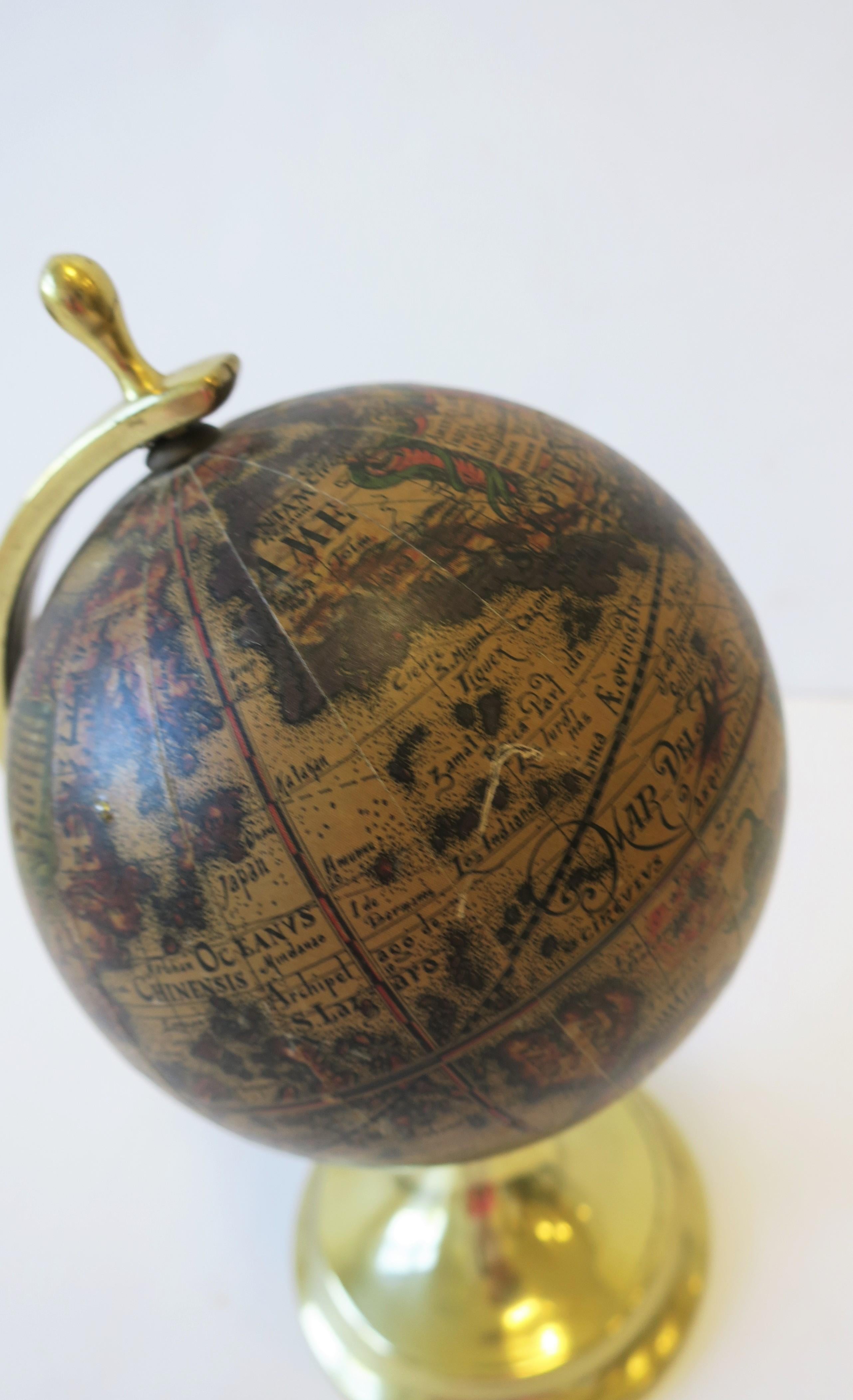 World Globe That Spins, Italian 4