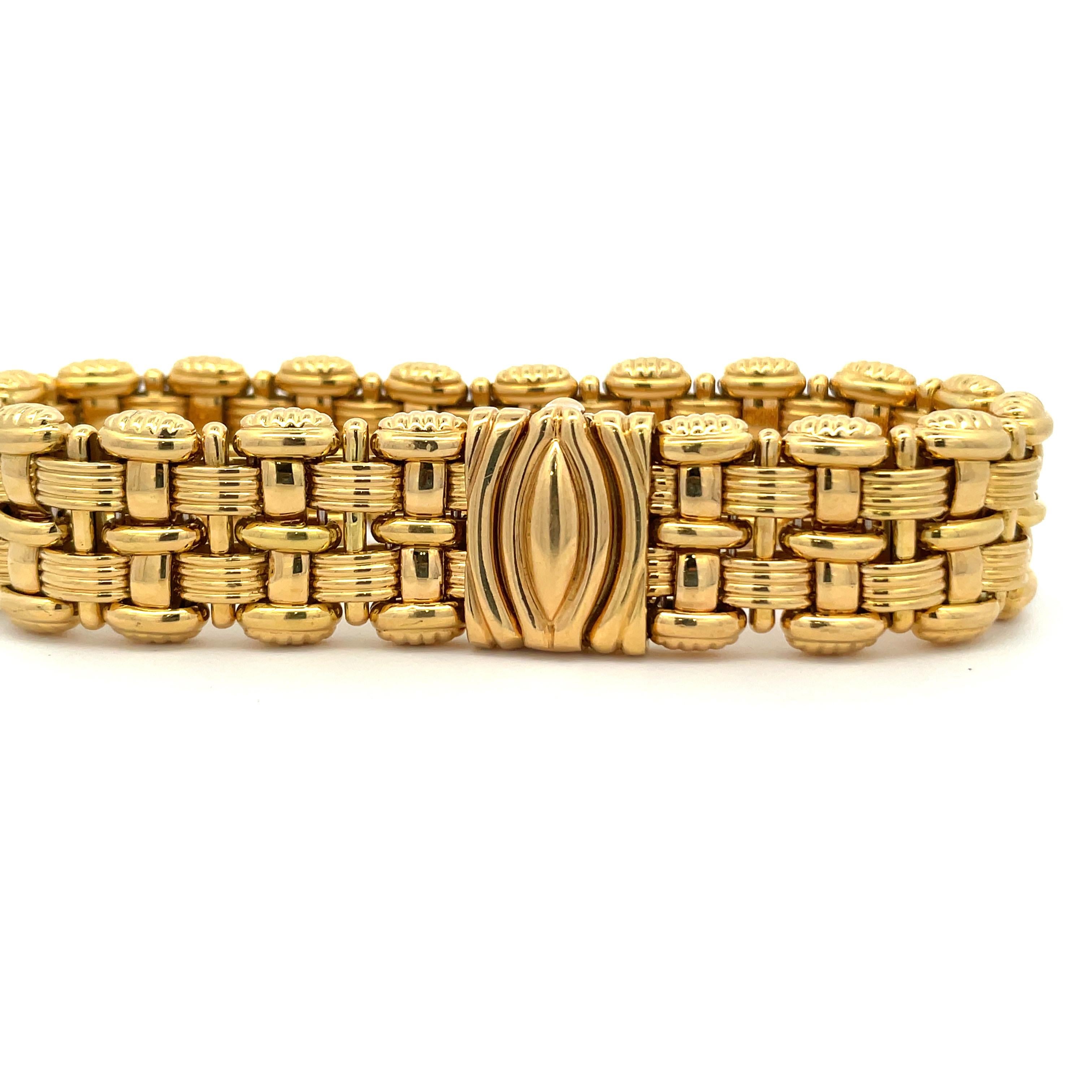 Italian Woven Bracelet 18 Karat Yellow Gold 47.1 Grams OTC Designer In Excellent Condition For Sale In New York, NY