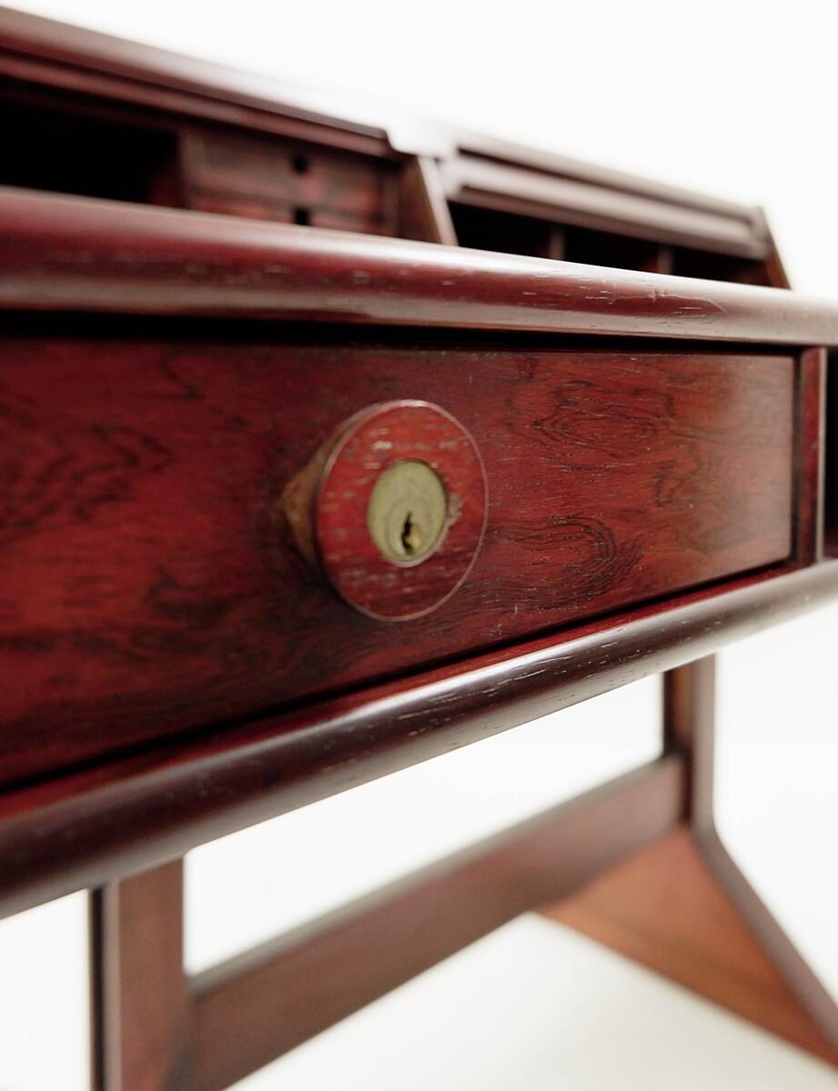Scrittoio italiano modello 530 di Gianfranco Frattini per Bernini - anni '60 in vendita 5