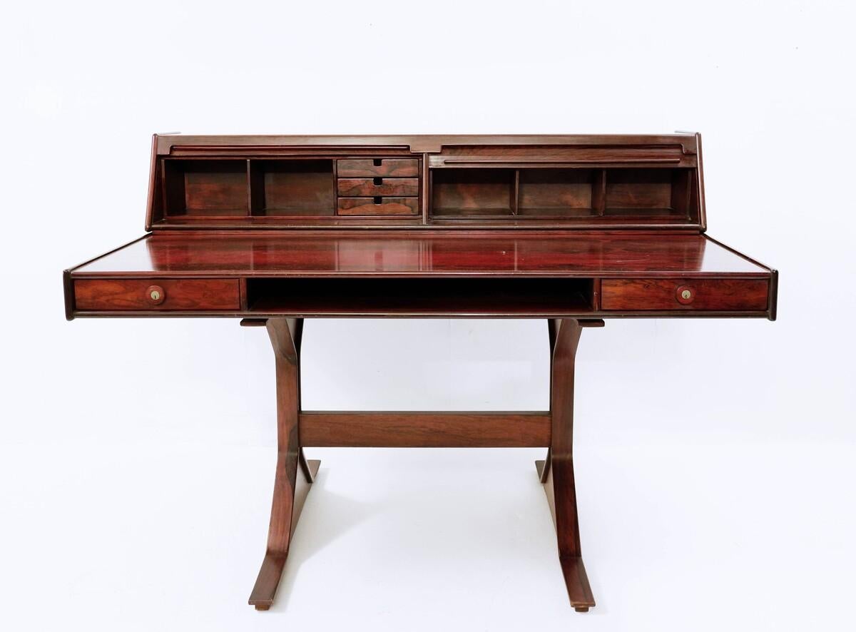 Legno Scrittoio italiano modello 530 di Gianfranco Frattini per Bernini - anni '60 in vendita