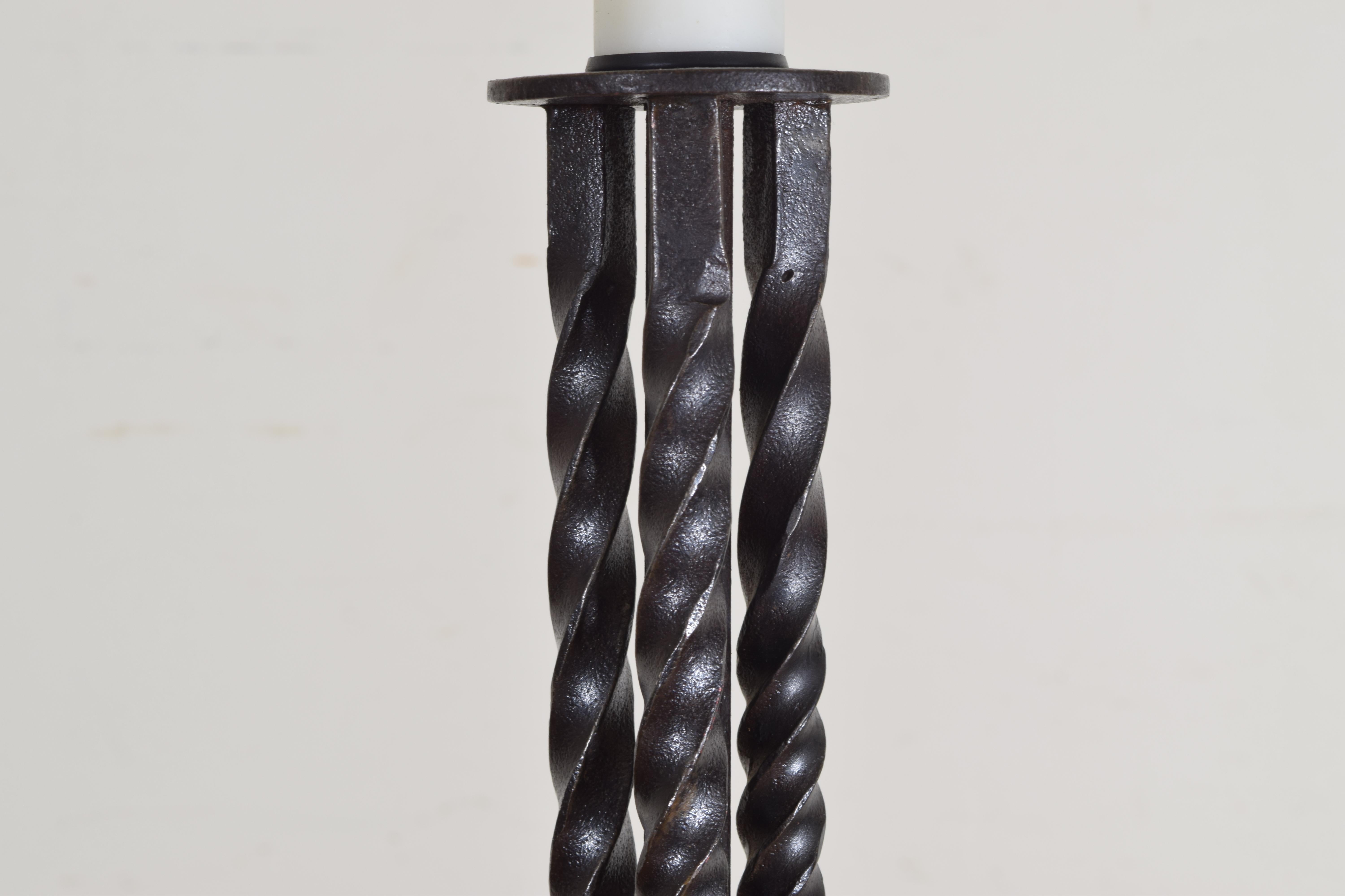 Italian Wrought Iron Floor Lamp, Three-Spiral Twists, 20th Century 3