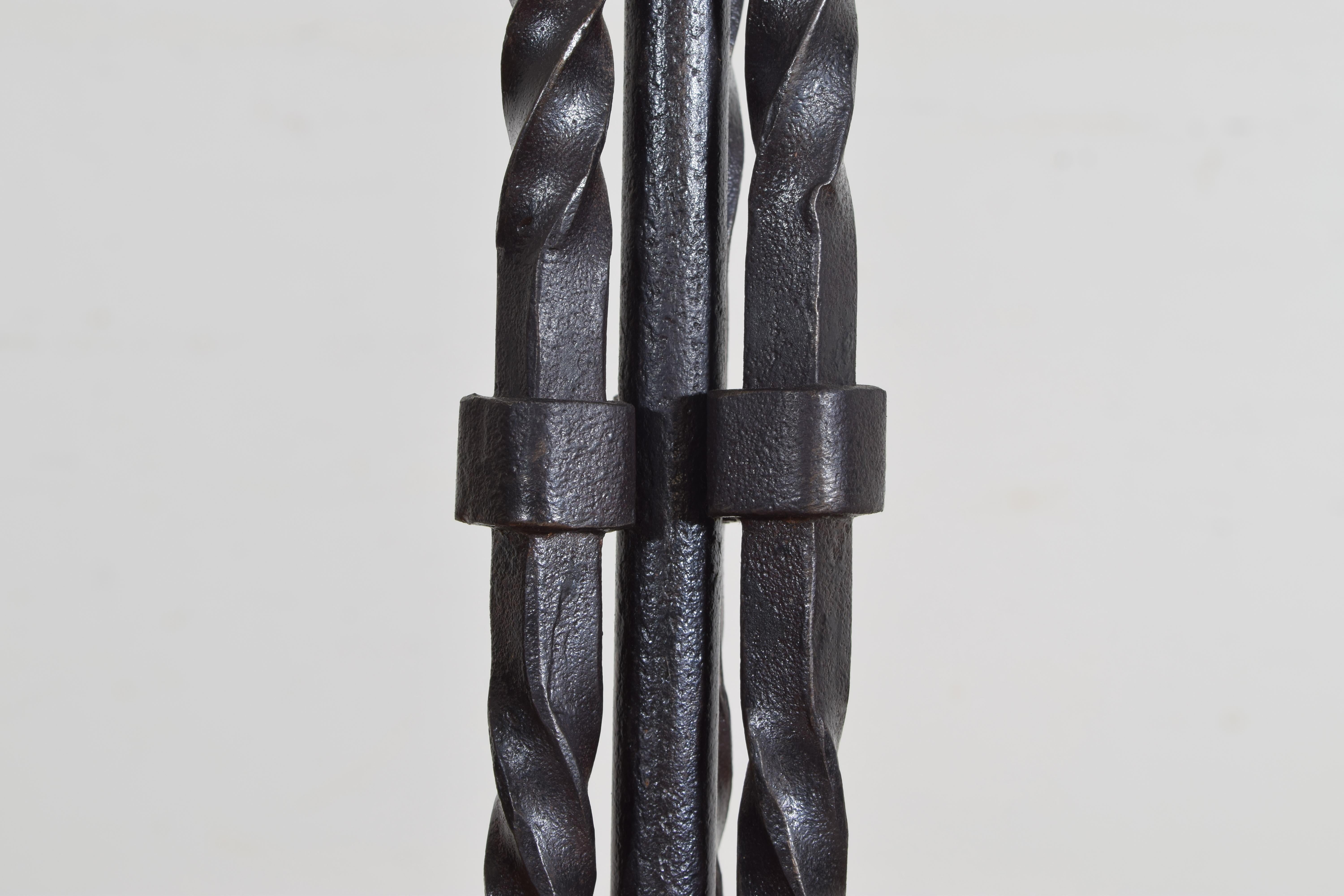 Italian Wrought Iron Floor Lamp, Three-Spiral Twists, 20th Century 4