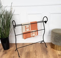 Italian Wrought Iron Towel Rack Rail with Curved Leaf Decor Legs
