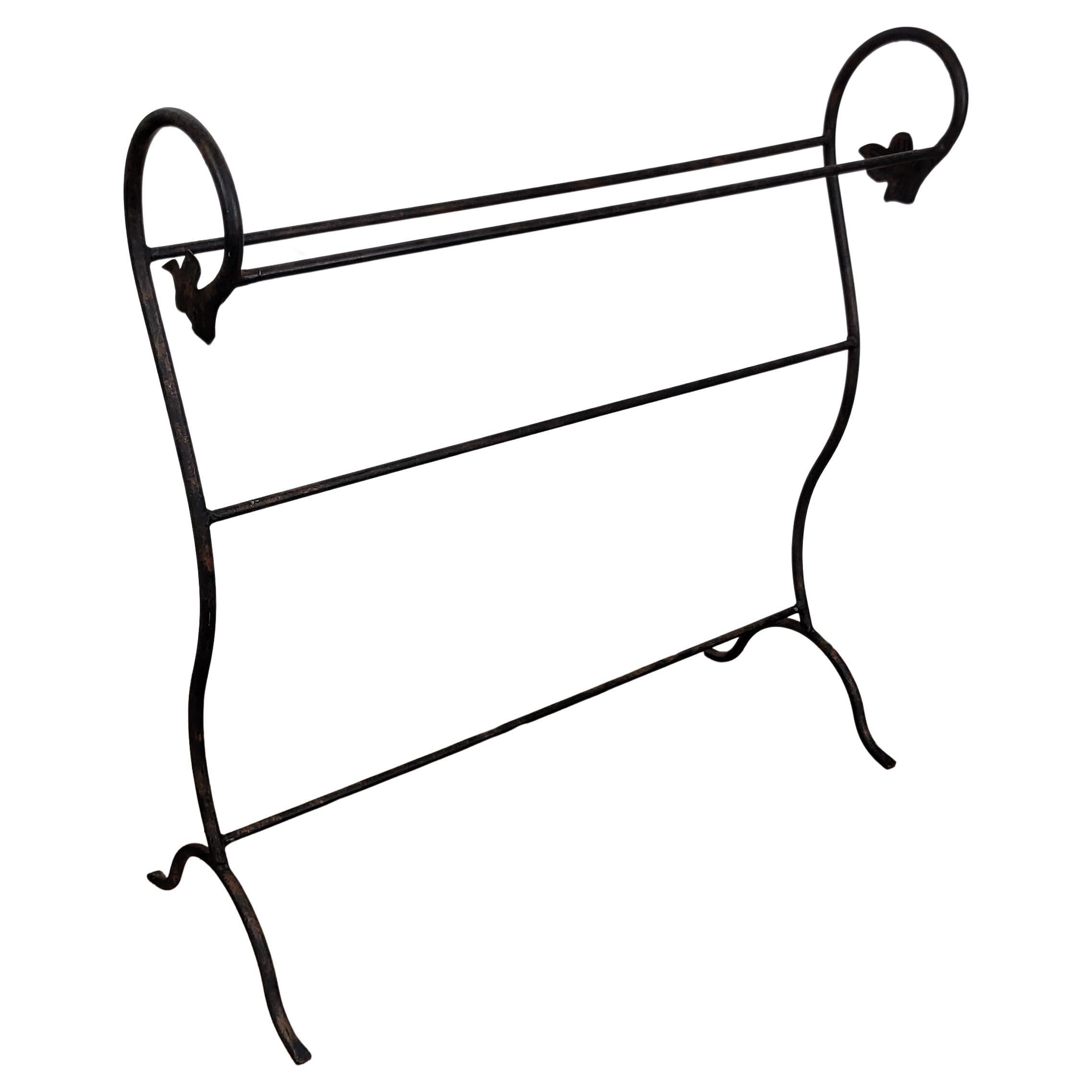 Italian Wrought Iron Towel Rack Rail with Curved Leaf Decor Legs For Sale