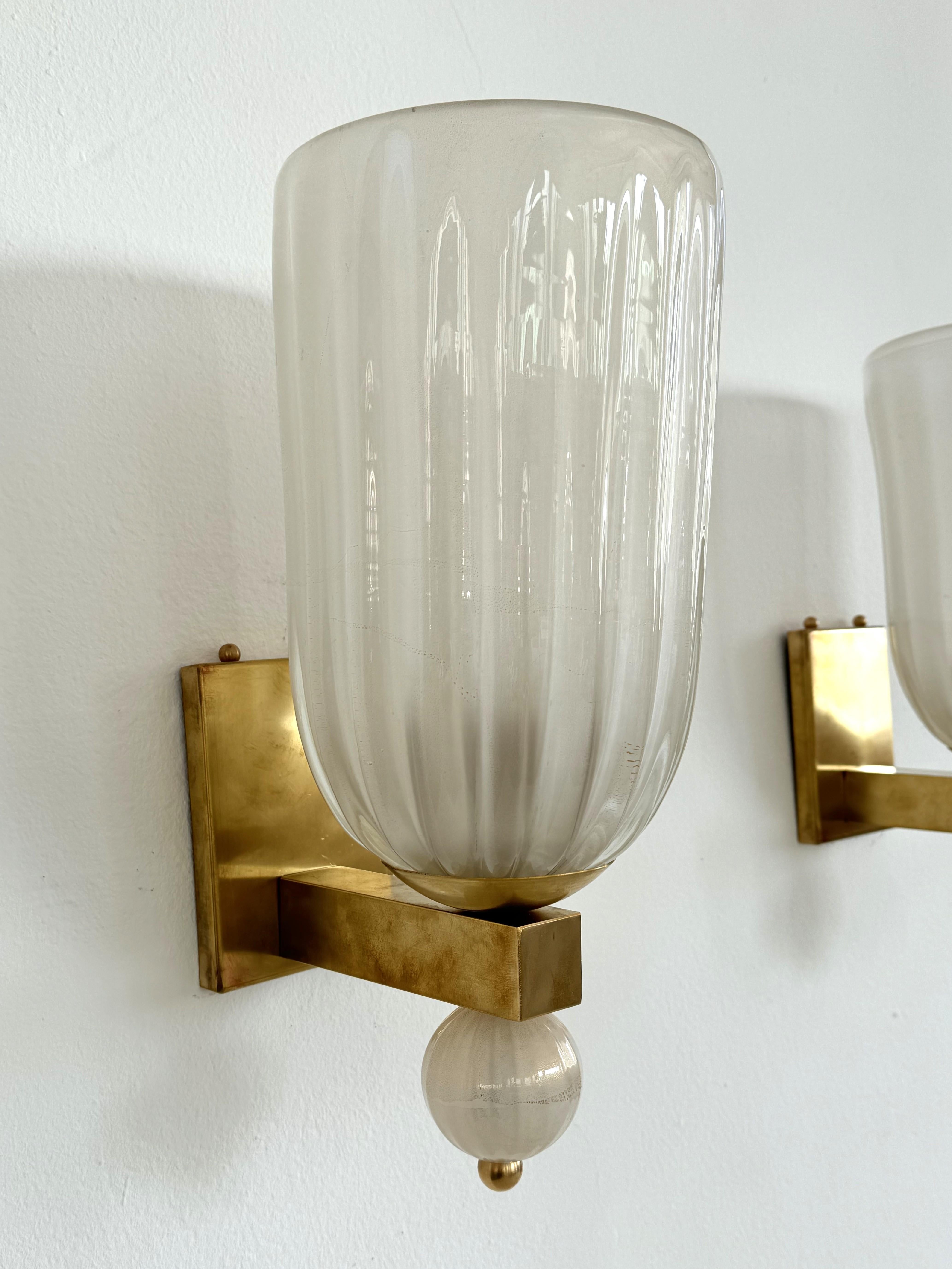 Apliques Italianos XL de Cristal de Murano y Latón en Estilo Art Déco, Década de 1990 Hecho a mano en venta