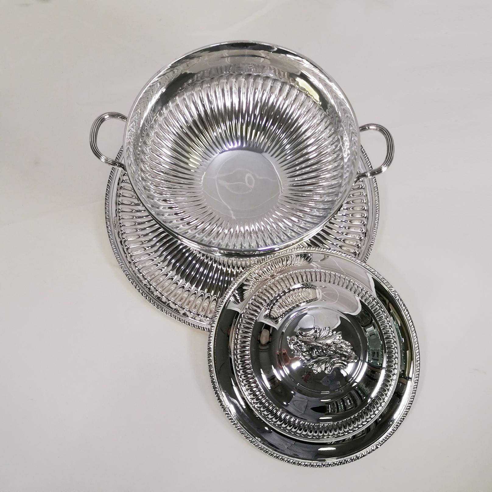 Italienische Suppenterrine aus Sterlingsilber im Queen Ann-Stil des XXI. Jahrhunderts im Angebot 3