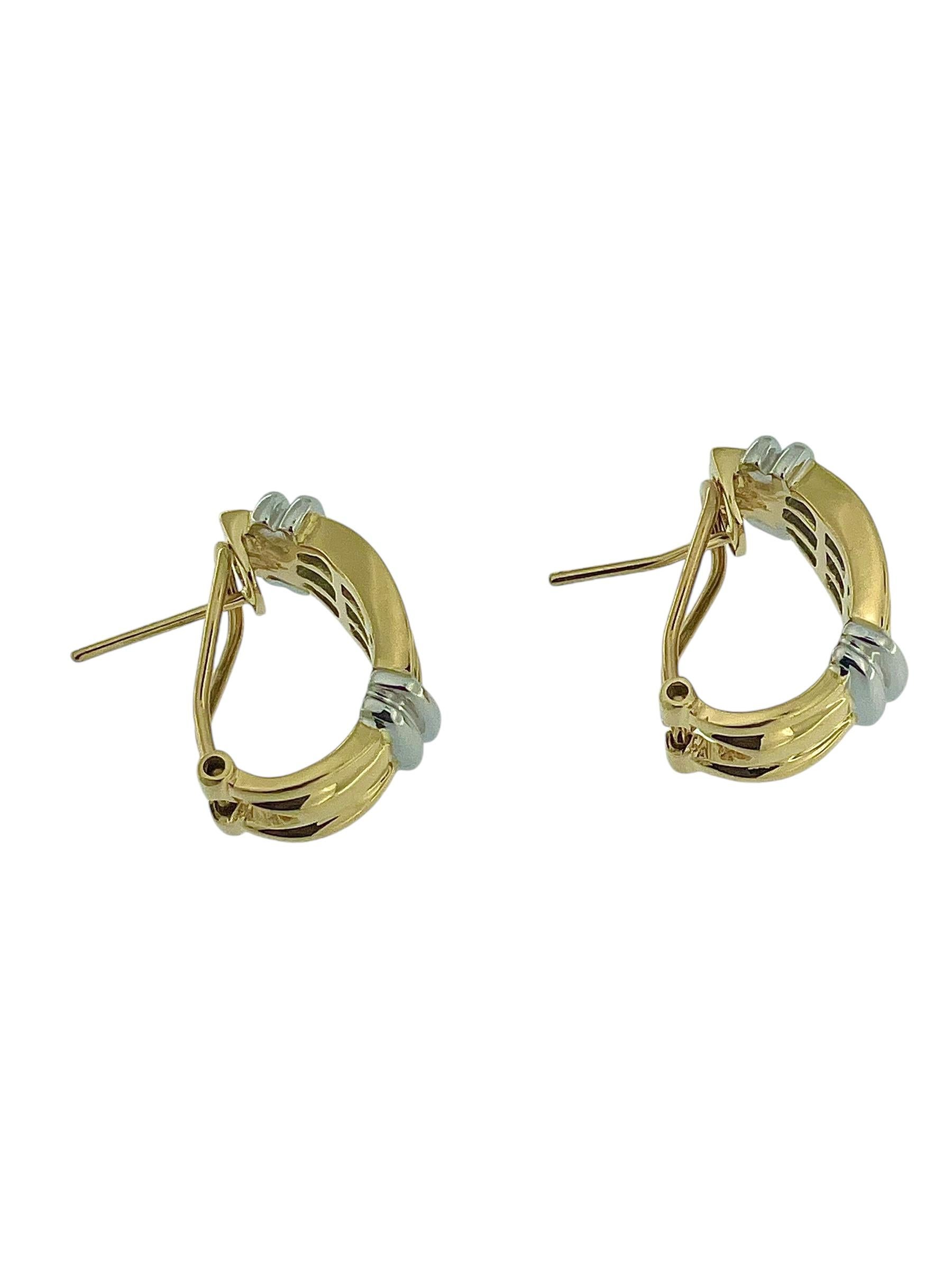 Boucles d'oreilles italiennes en or jaune et blanc avec diamants en vente 1
