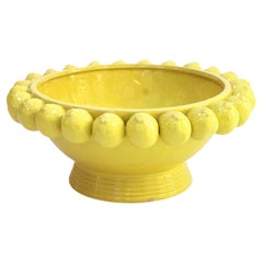 Vase en céramique jaune italienne à motifs de fruits