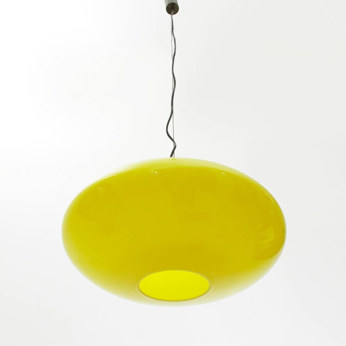 Mid-Century Modern Italian Yellow Glass Pendant Lamp, 1960s