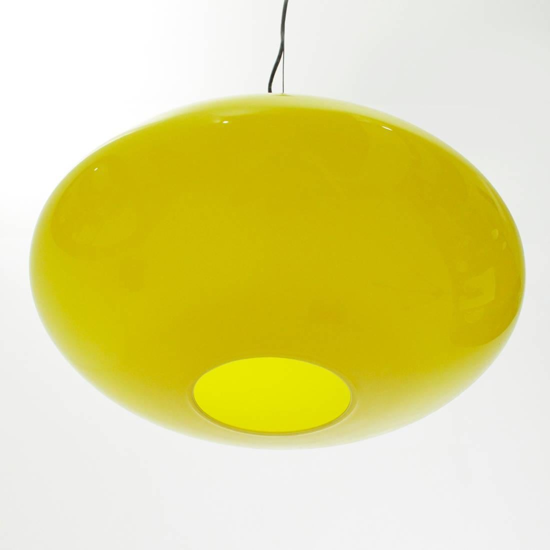 Italian Yellow Glass Pendant Lamp, 1960s In Good Condition In Savona, IT