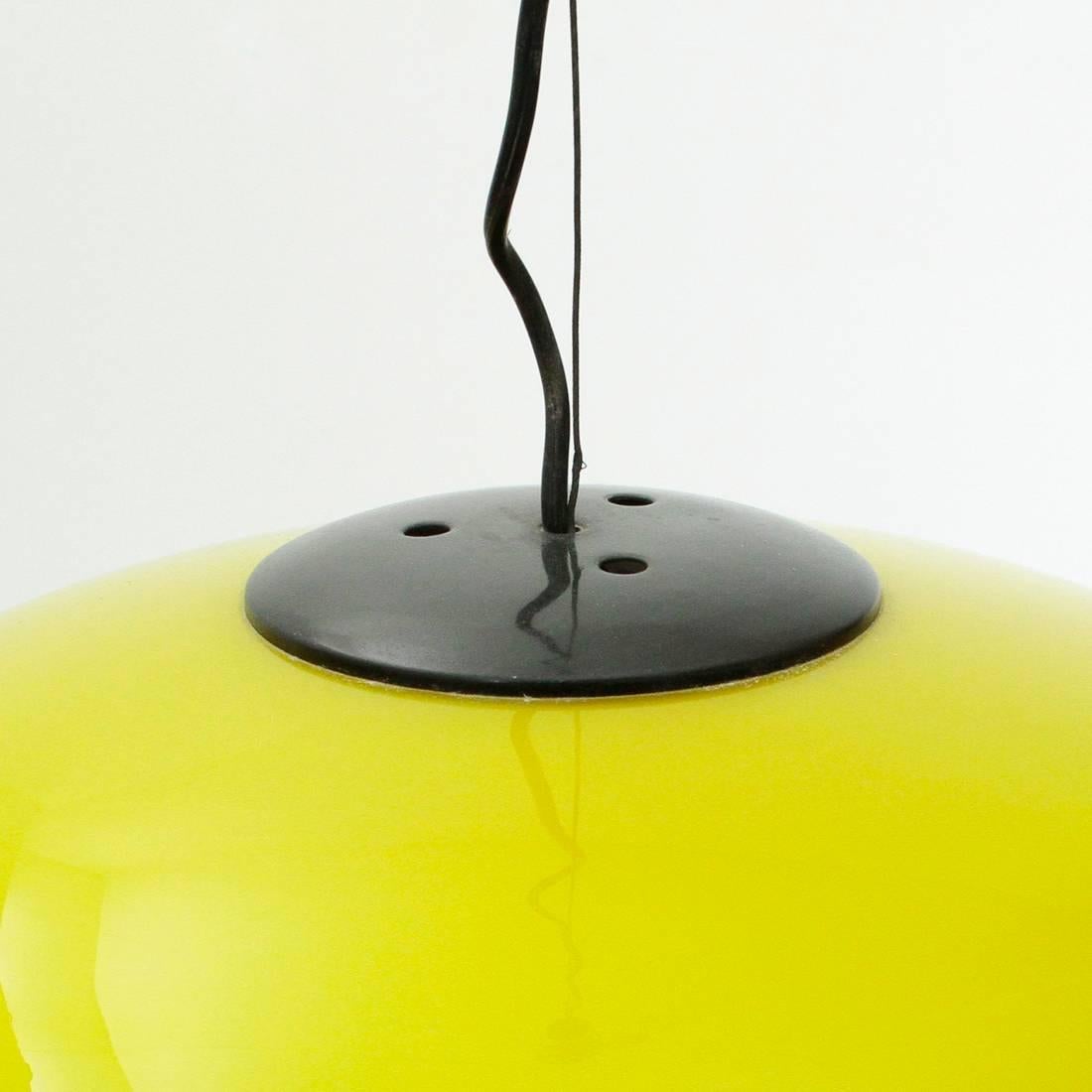 Italian Yellow Glass Pendant Lamp, 1960s 1