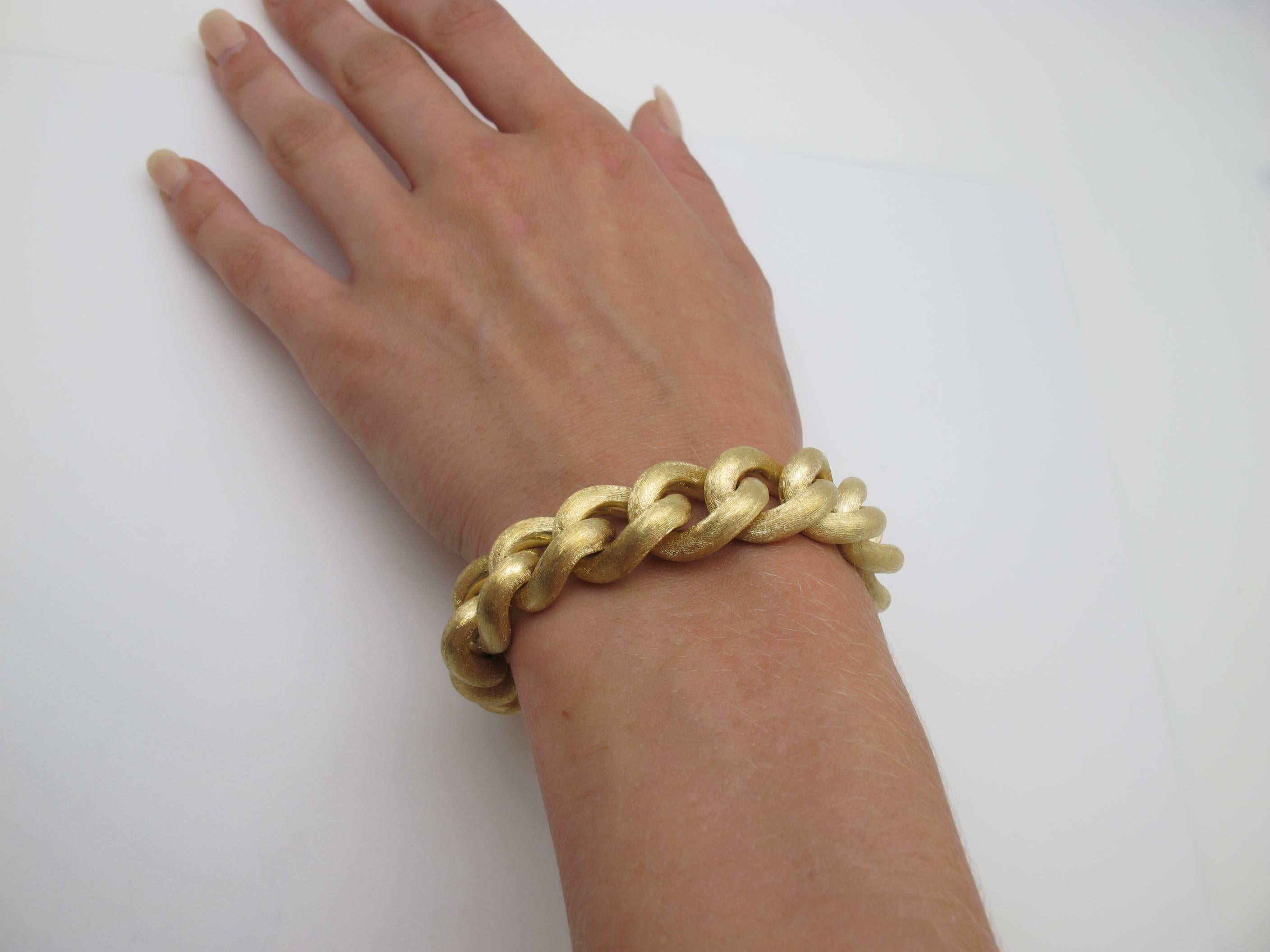 Italian Yellow Gold Brushed Finish Link Bracelet, 55 Grams In New Condition In Los Angeles, CA