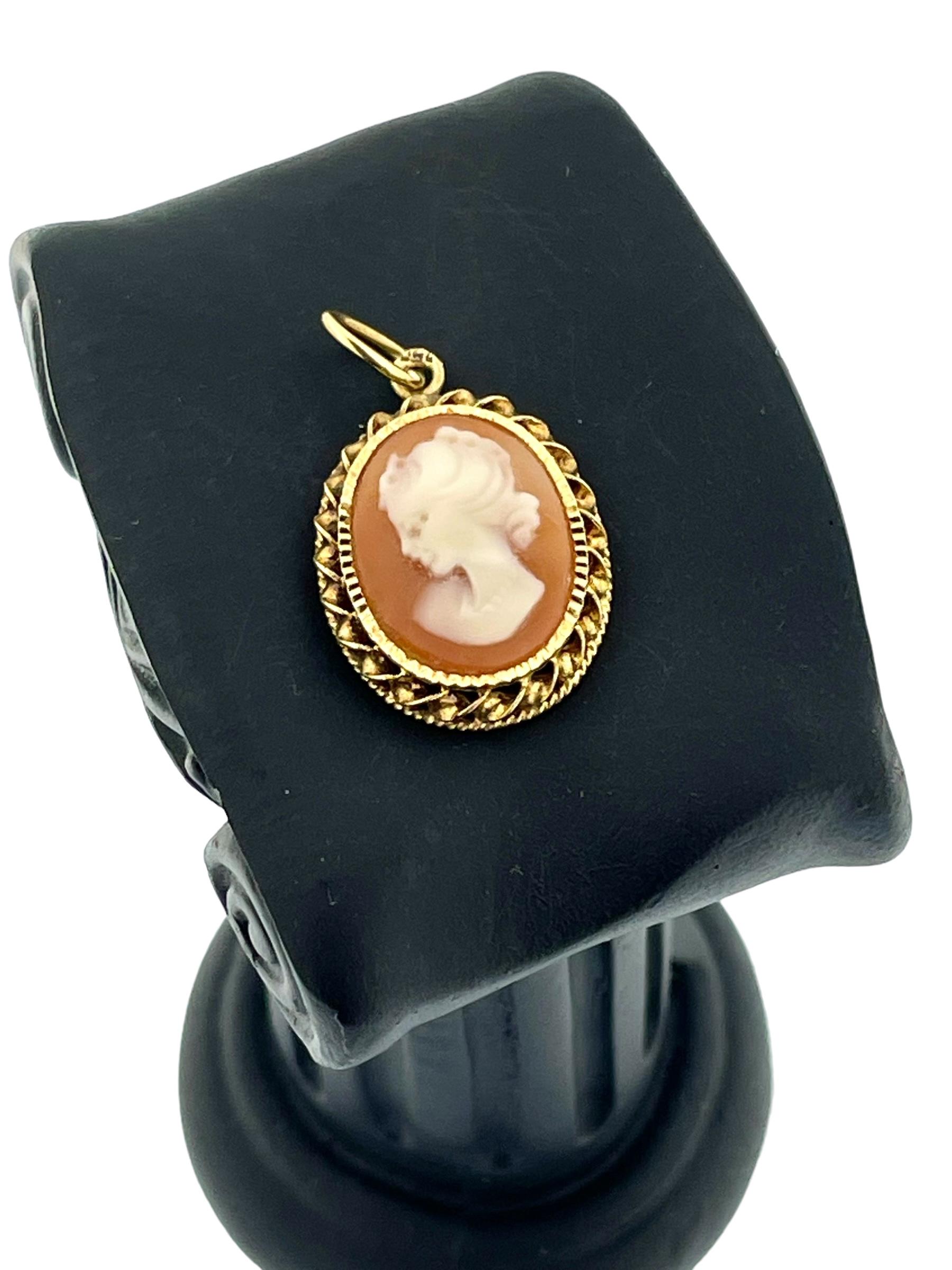 Artisan Italian Yellow Gold Cameo Pendant For Sale