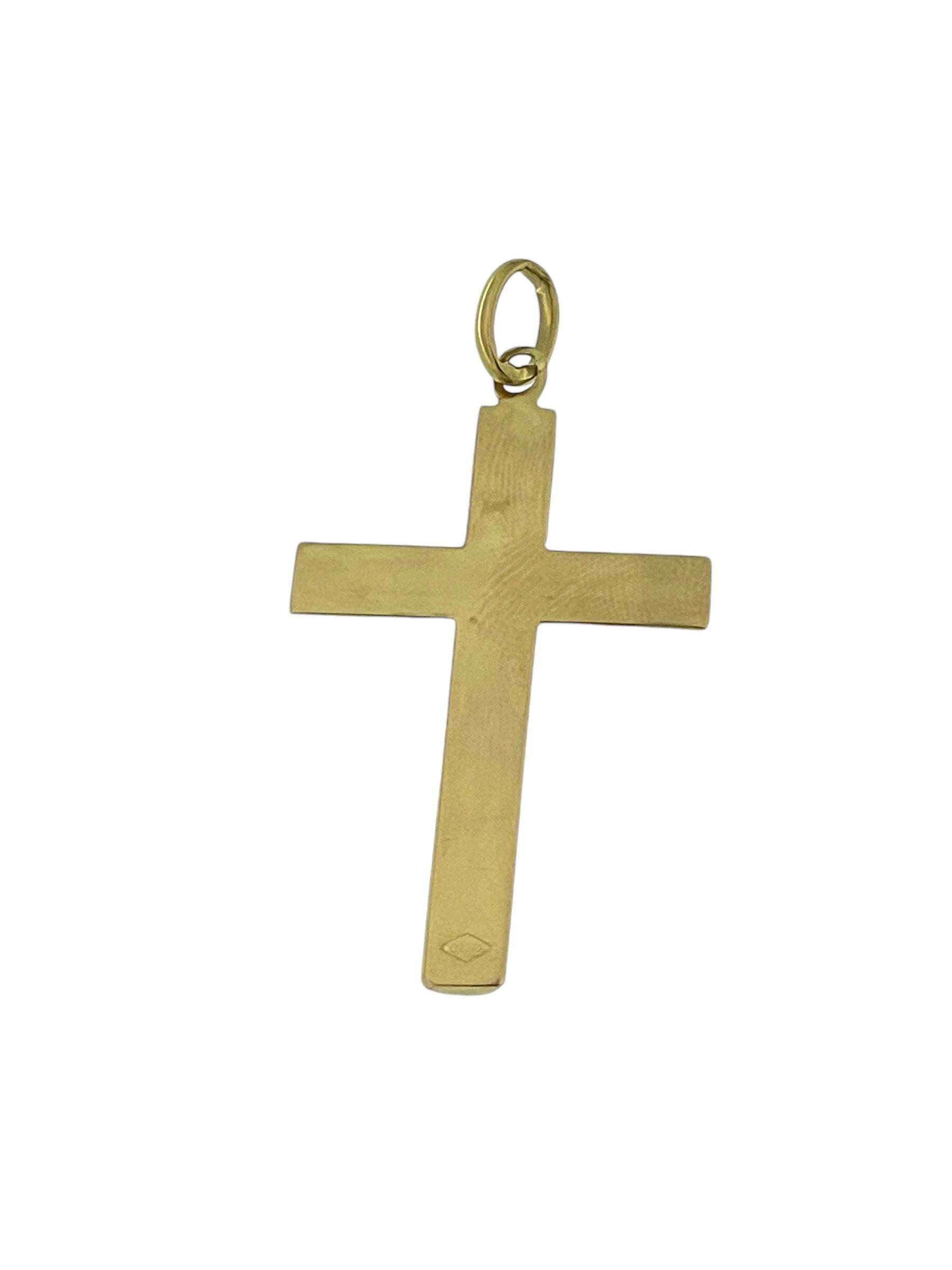 Moderne Croix italienne en or jaune avec motifs de feuilles en vente