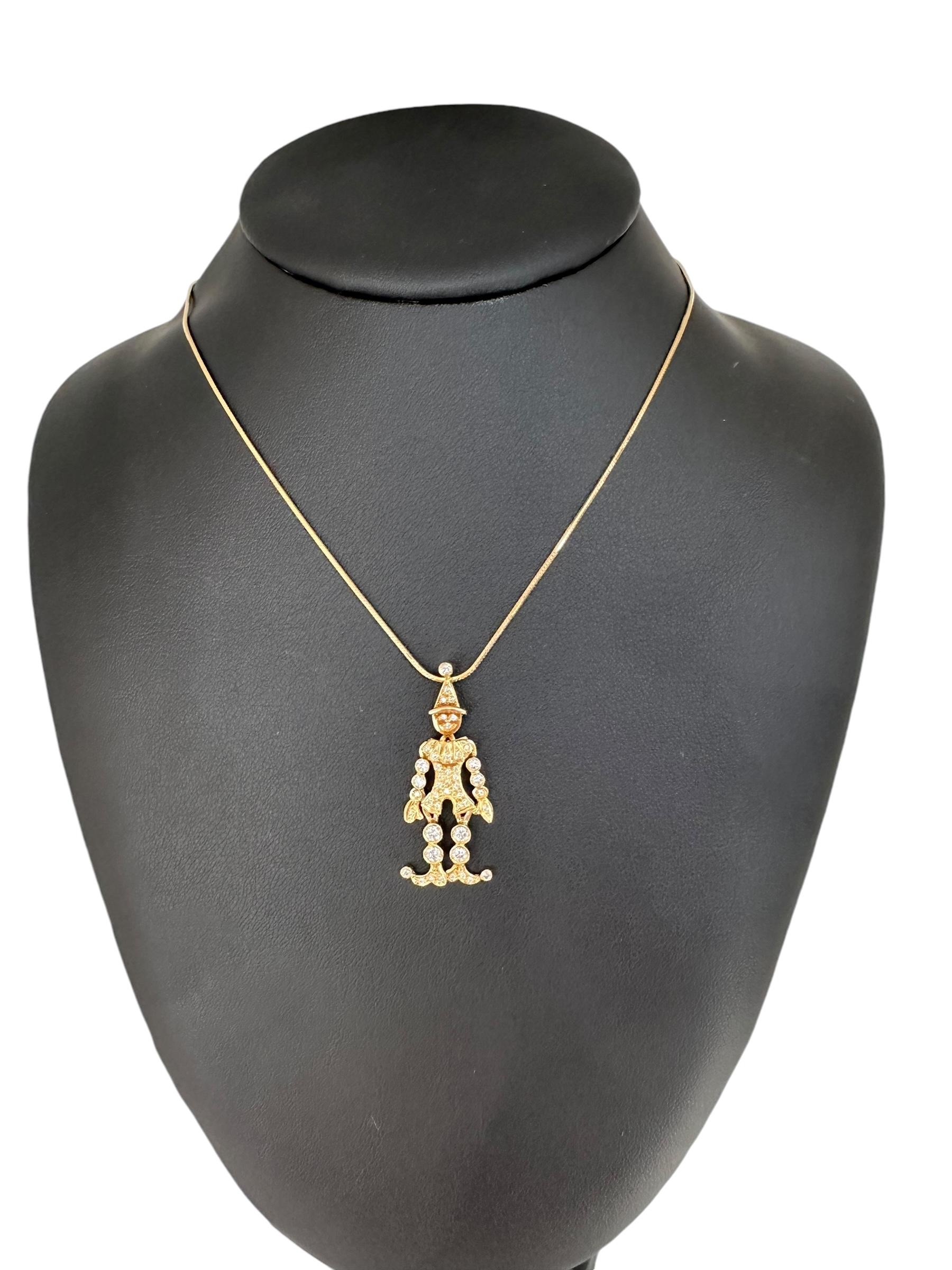 Italian Yellow Gold Harlequin Flexible Pendant with Diamonds For Sale 1