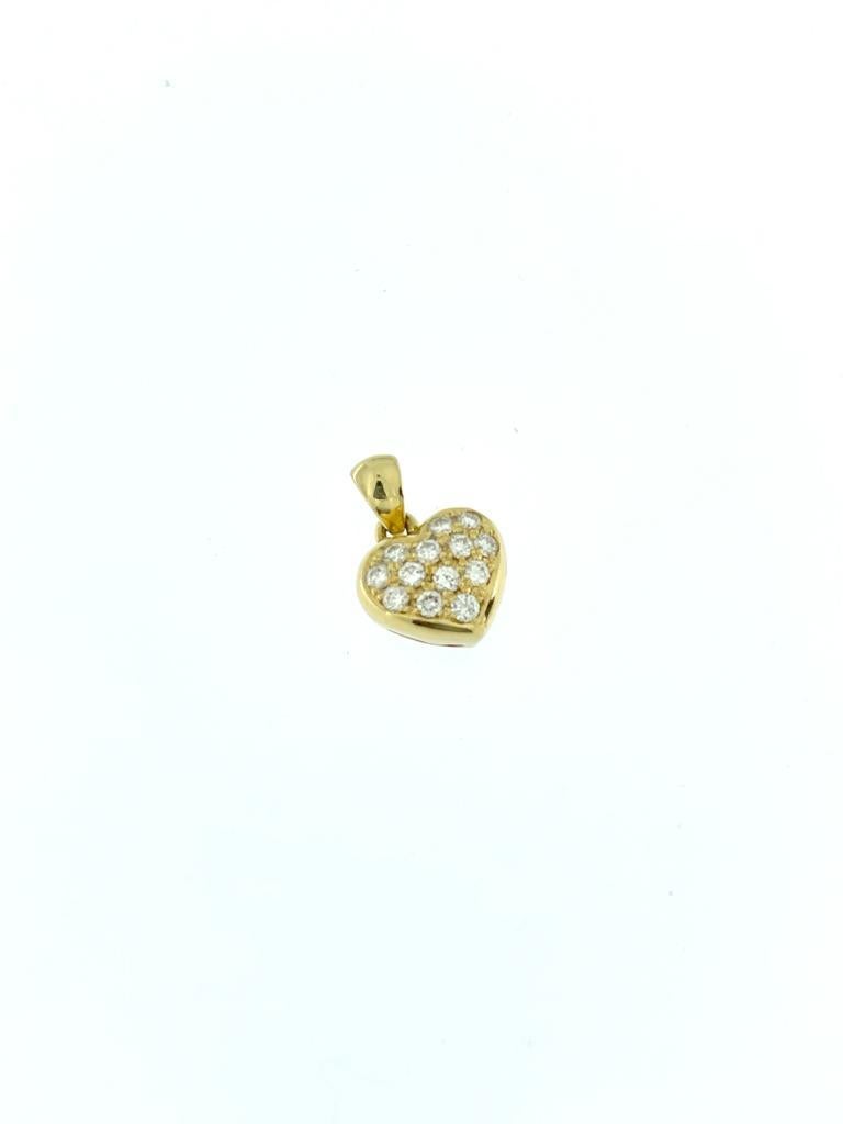 Italian Yellow Gold Heart Pendant with Diamonds In Good Condition For Sale In Esch-Sur-Alzette, LU