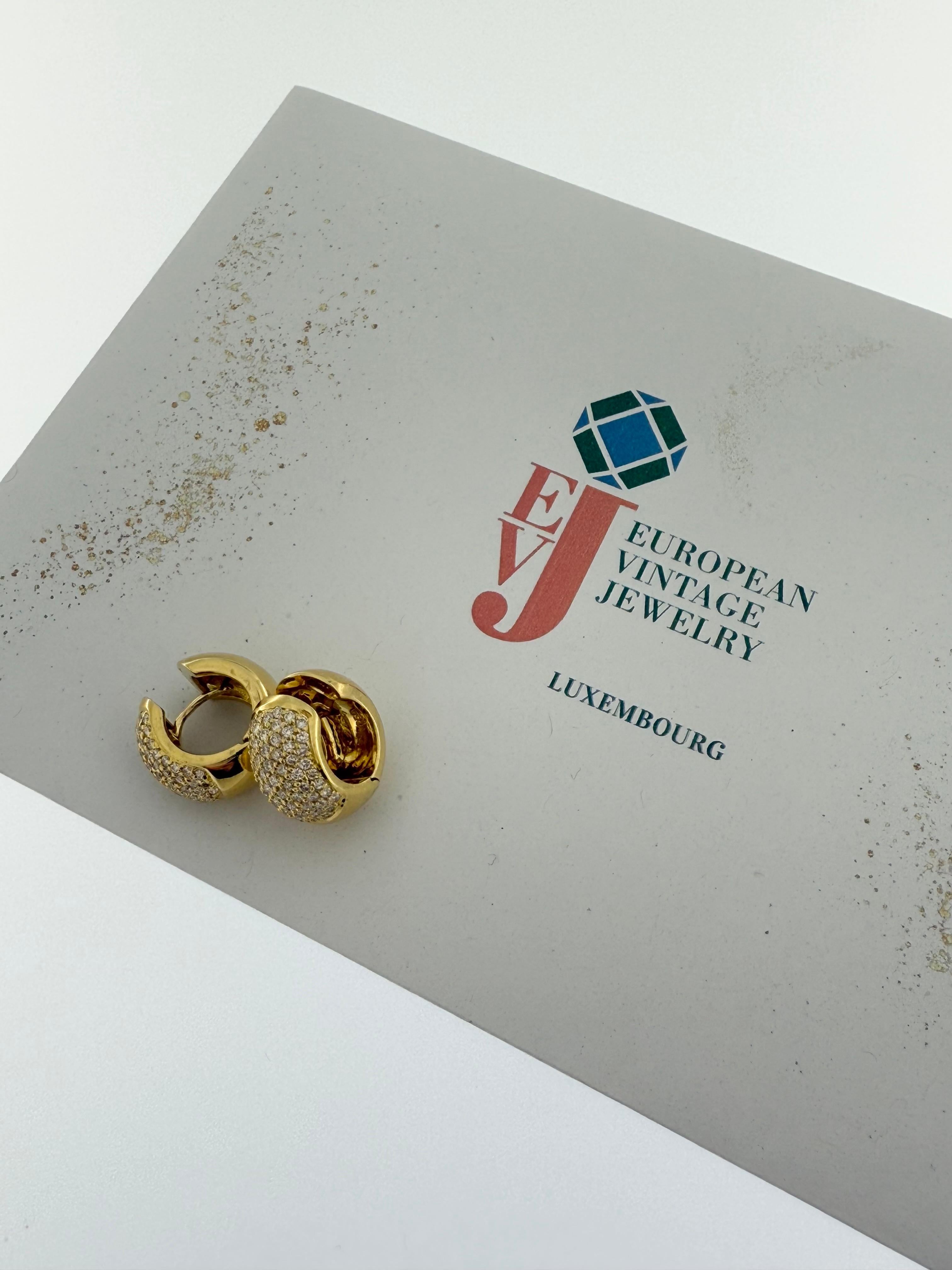 Créoles italiennes en or jaune avec diamants en vente 4