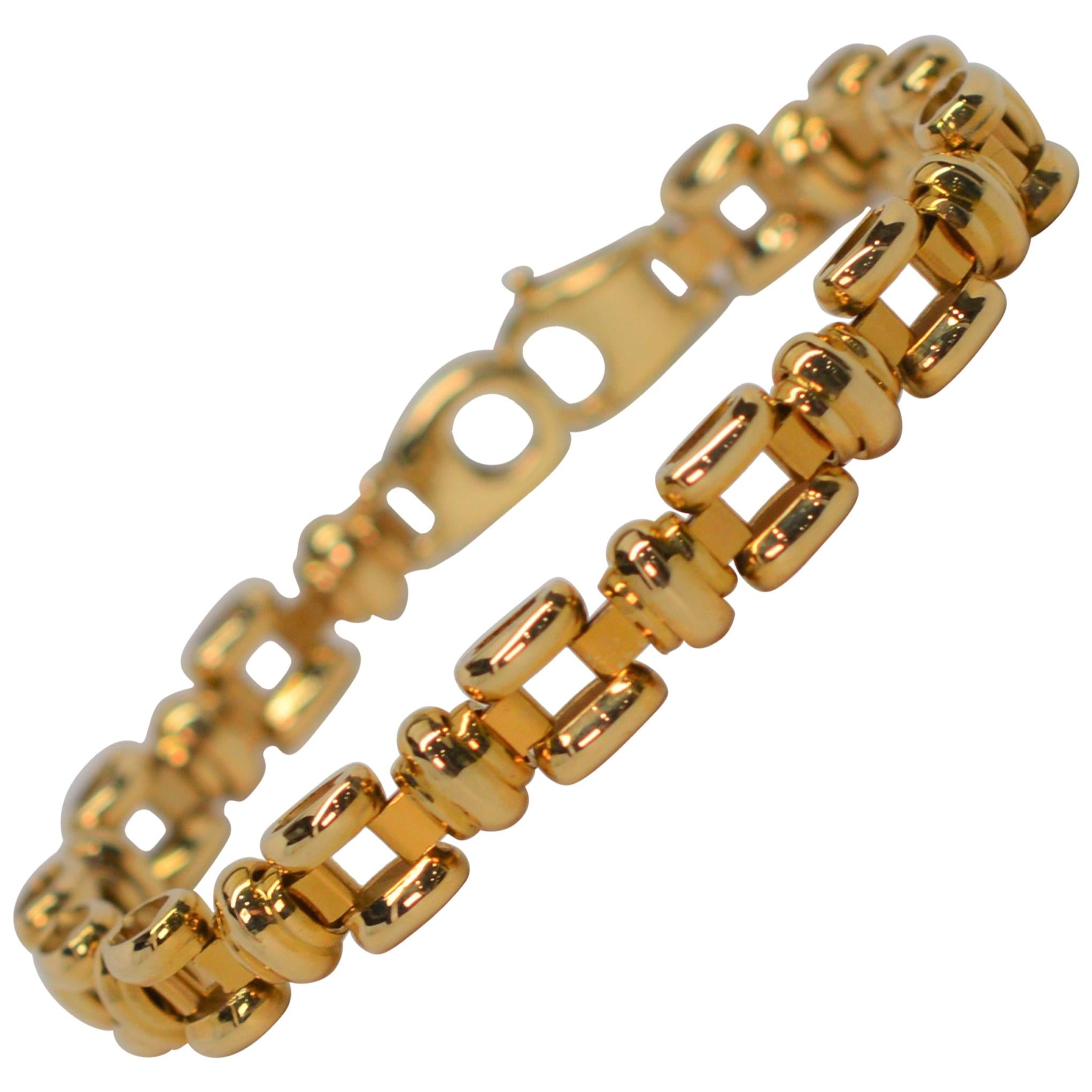 Contemporary Italian 14 Karat Yellow Gold Square Link Bracelet