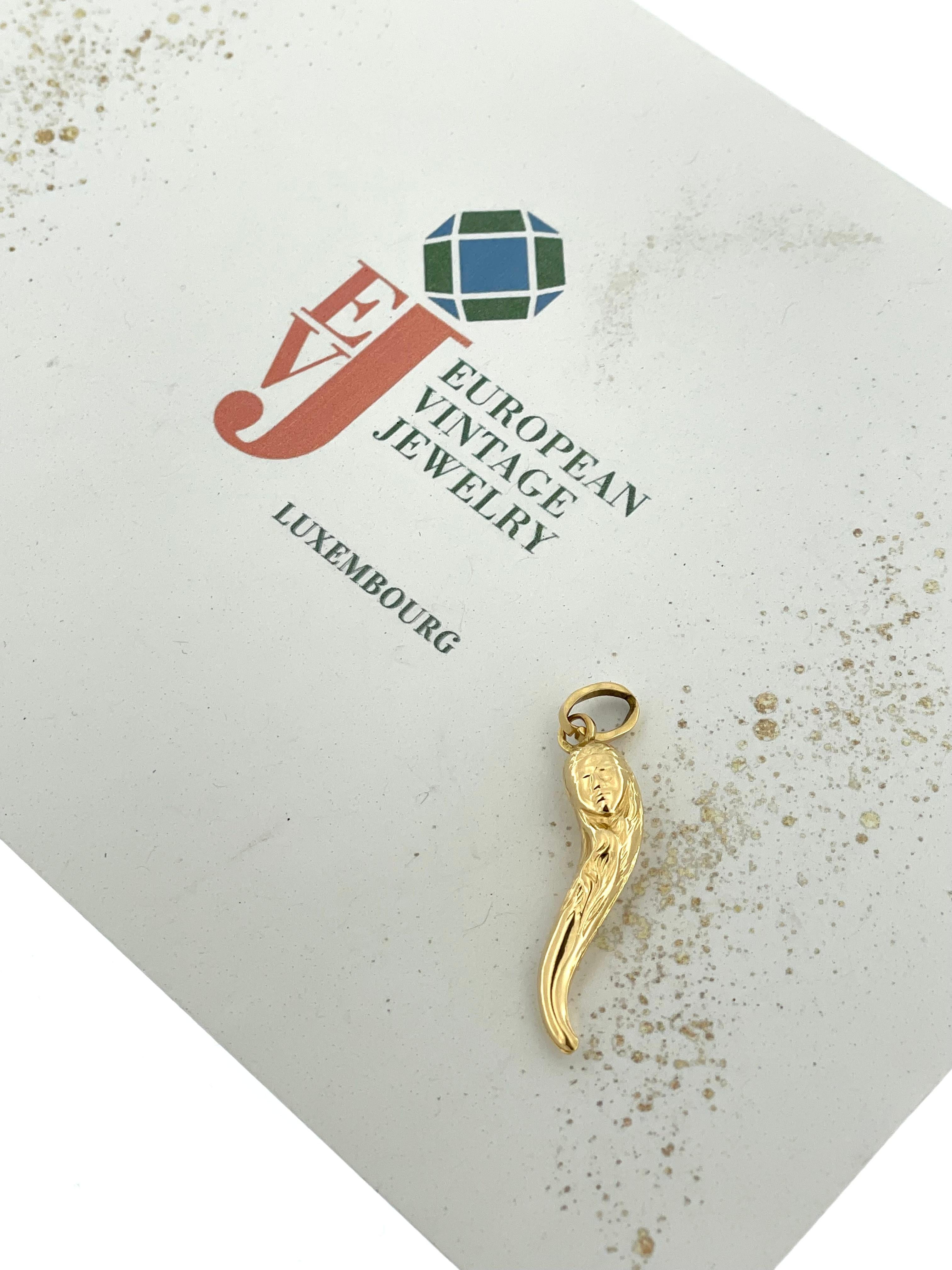 Pendentif italien en or jaune Lucky Horn en vente 4