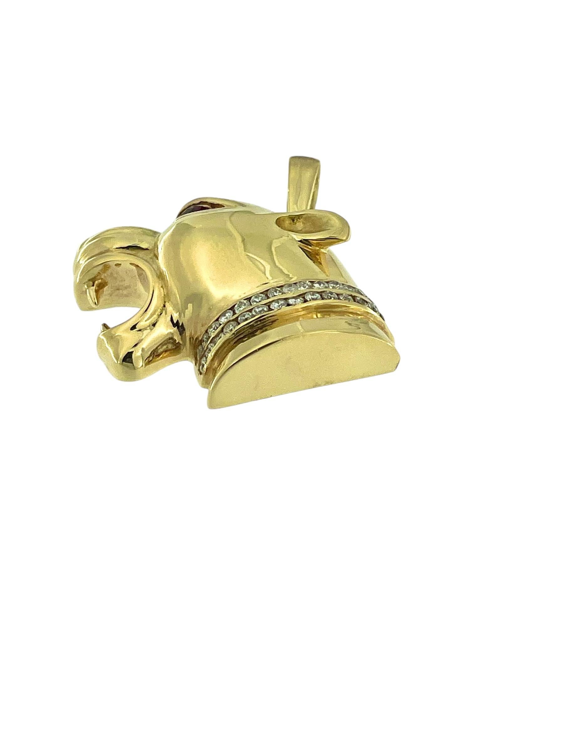 Taille mixte Pendentif tête de panthère italienne en or jaune avec diamants et rubis en vente