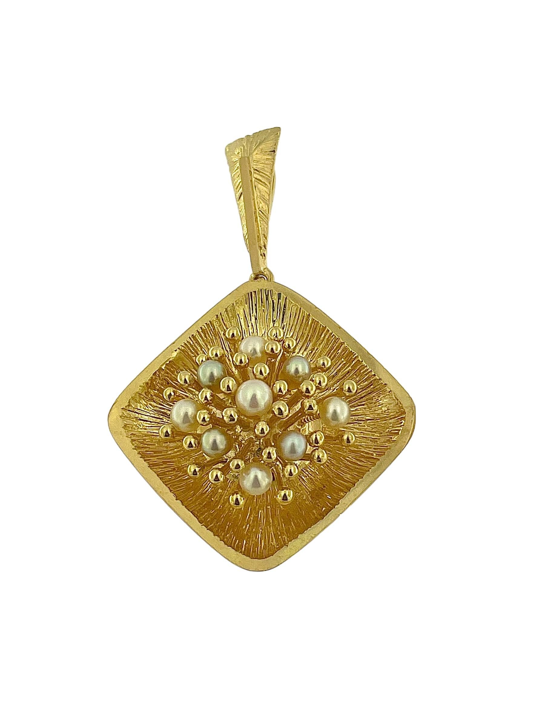 Italian Yellow Gold Pendant with Natural Pearls For Sale 2