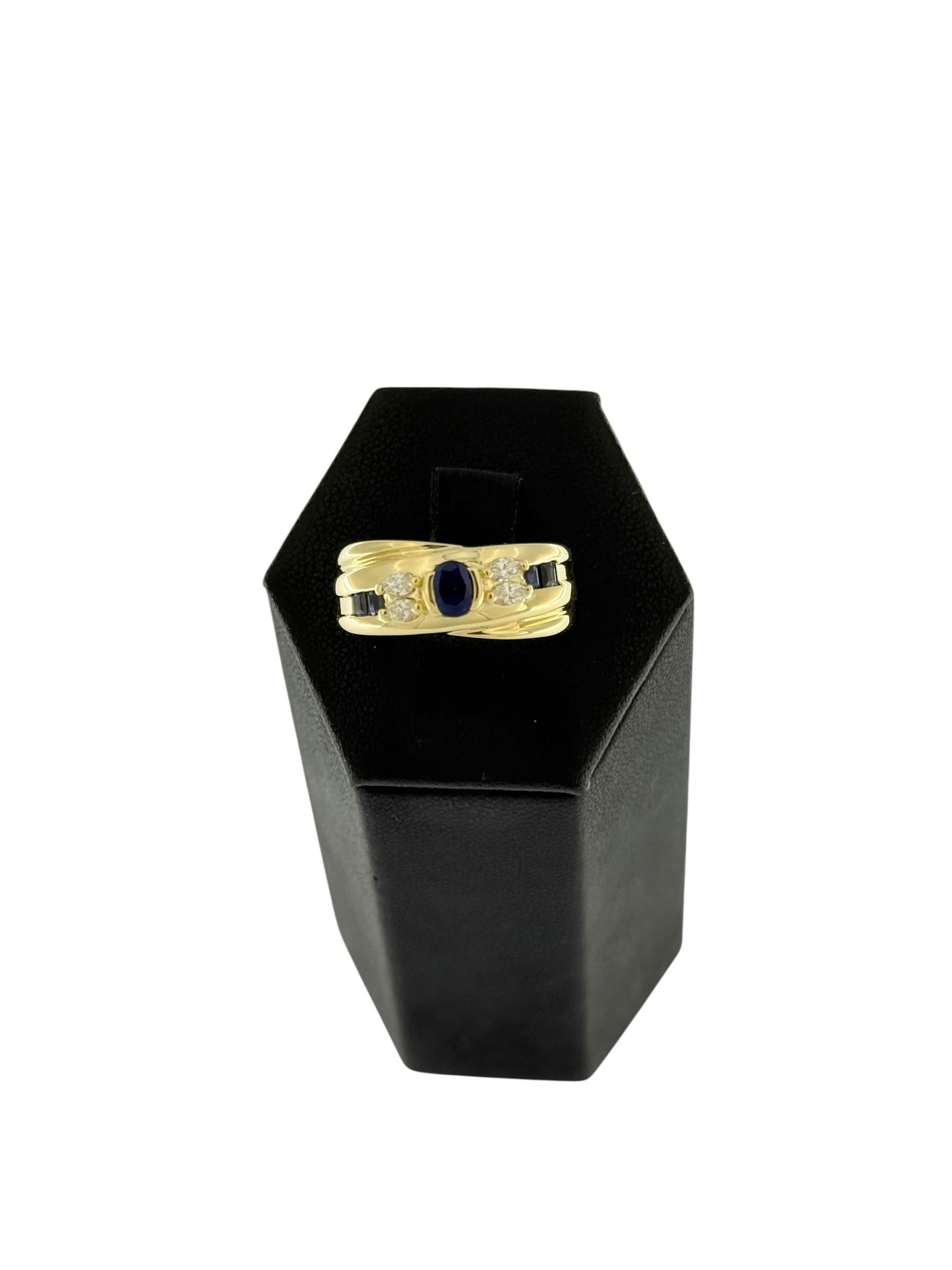 Bague italienne en or jaune avec diamants et saphirs Excellent état - En vente à Esch sur Alzette, Esch-sur-Alzette
