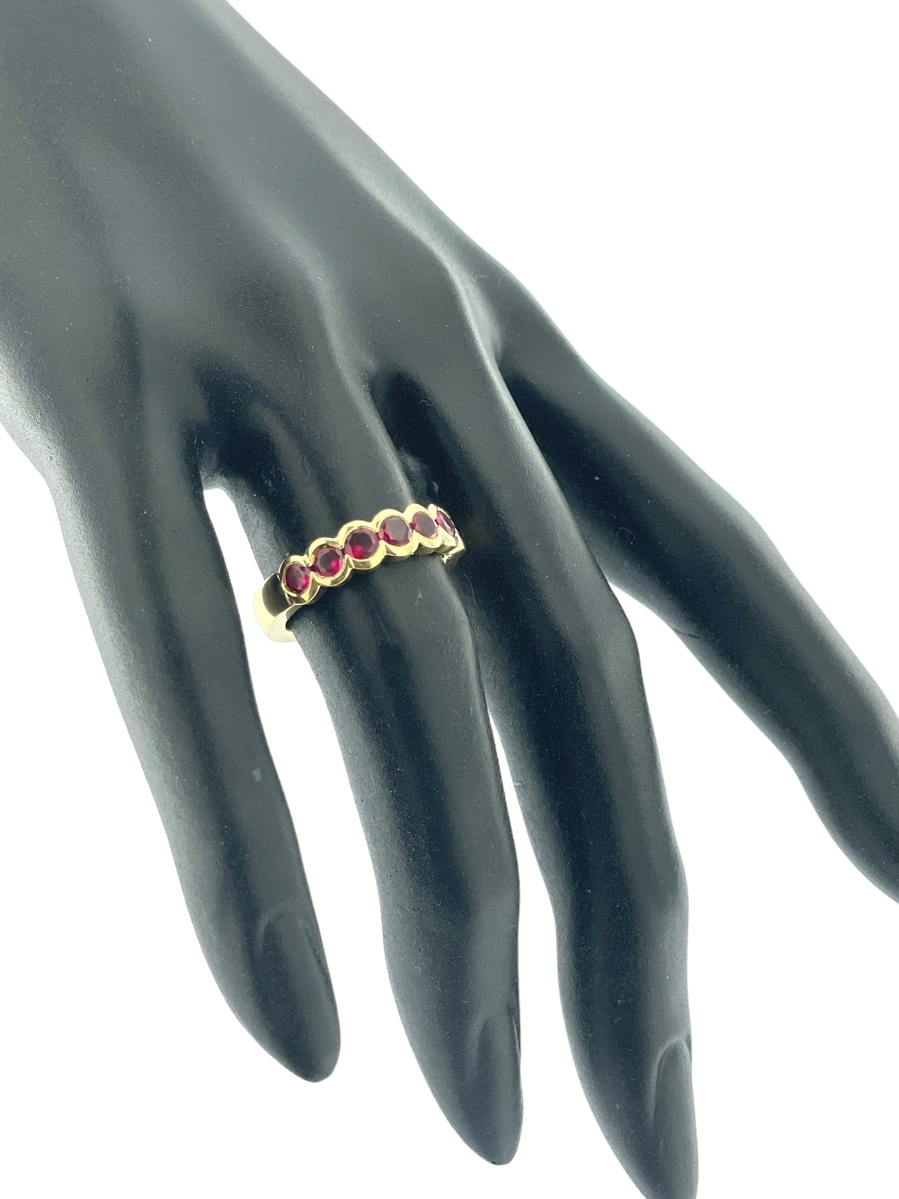 Eternity-Ring aus italienischem Gelbgold mit Rubin von Balestra (Brillantschliff) im Angebot