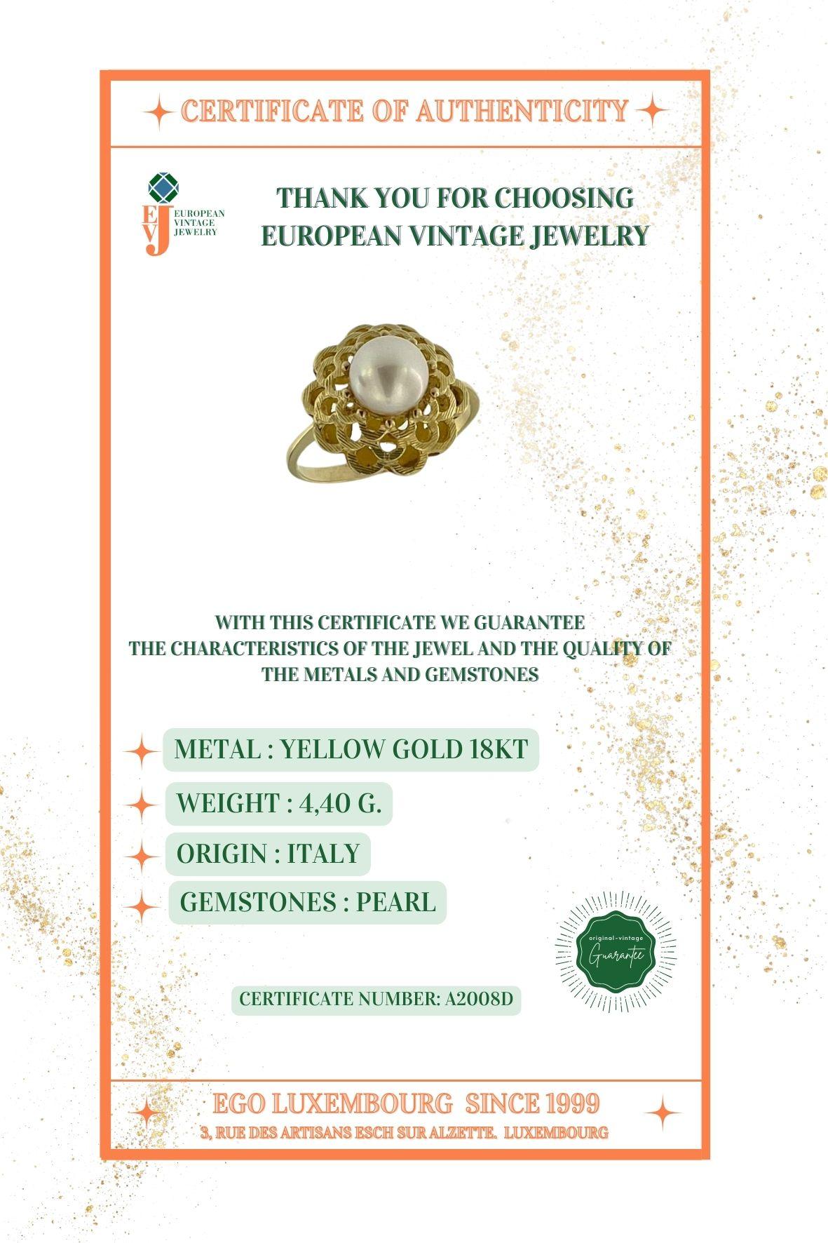 Bague solitaire en or jaune italien avec perle en vente 3