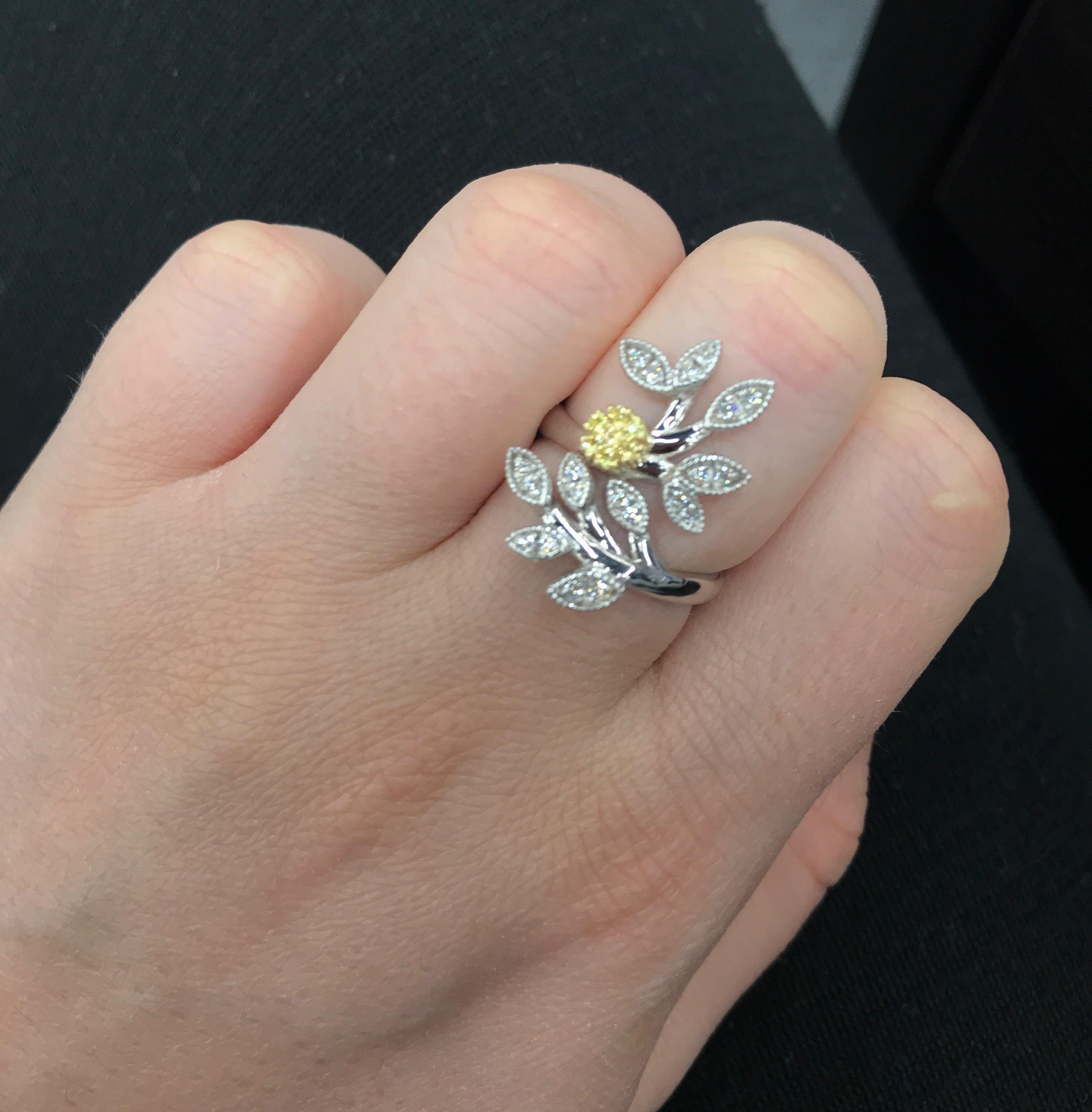 Italian Yellow Sapphires Diamond Floral Ring 0.29 Carat 18 Karat 3