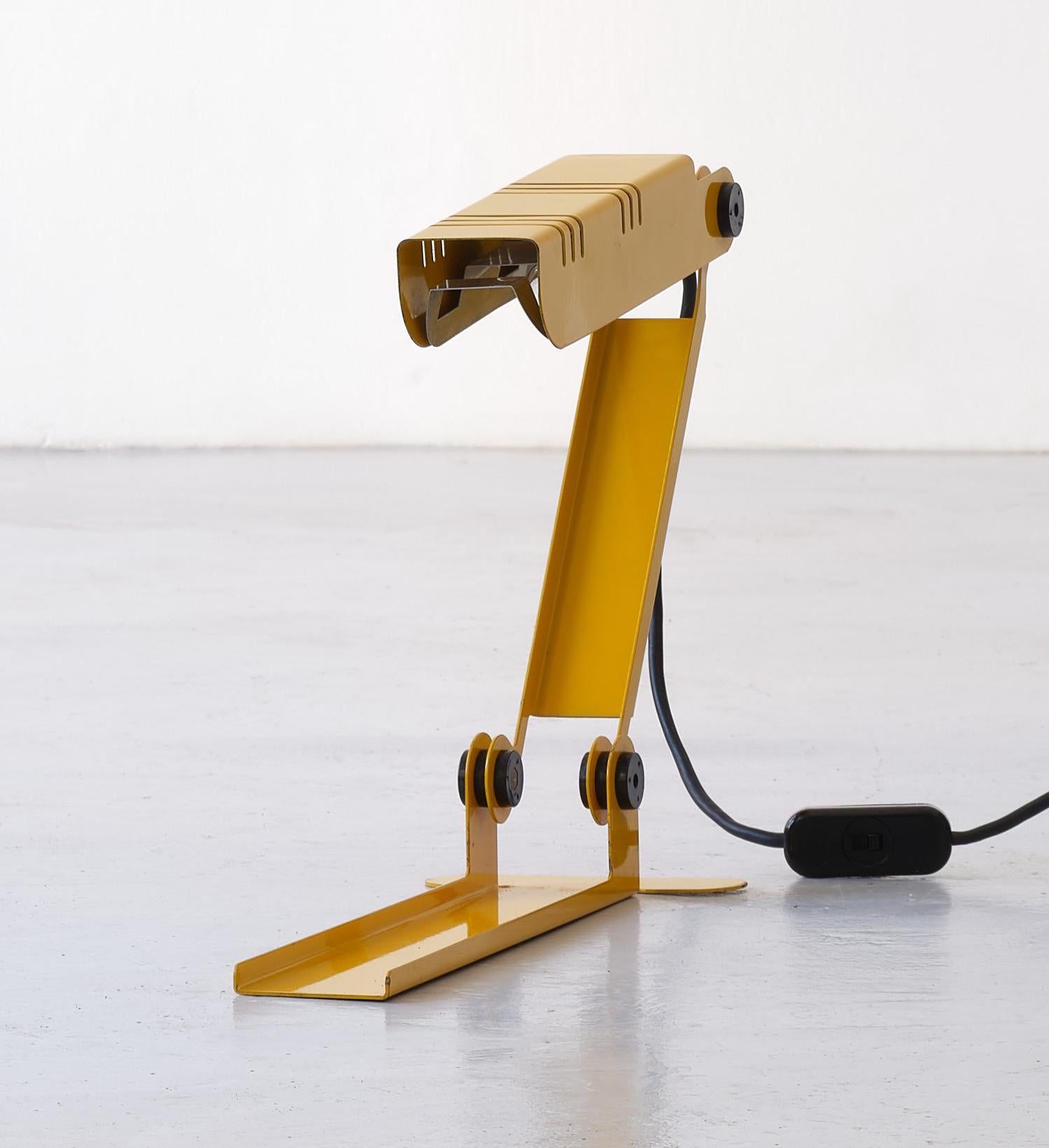 Mid-Century Modern Italian Yellow Table Lamp Model Nana by Carlo Nason for Lumenform, 1980s