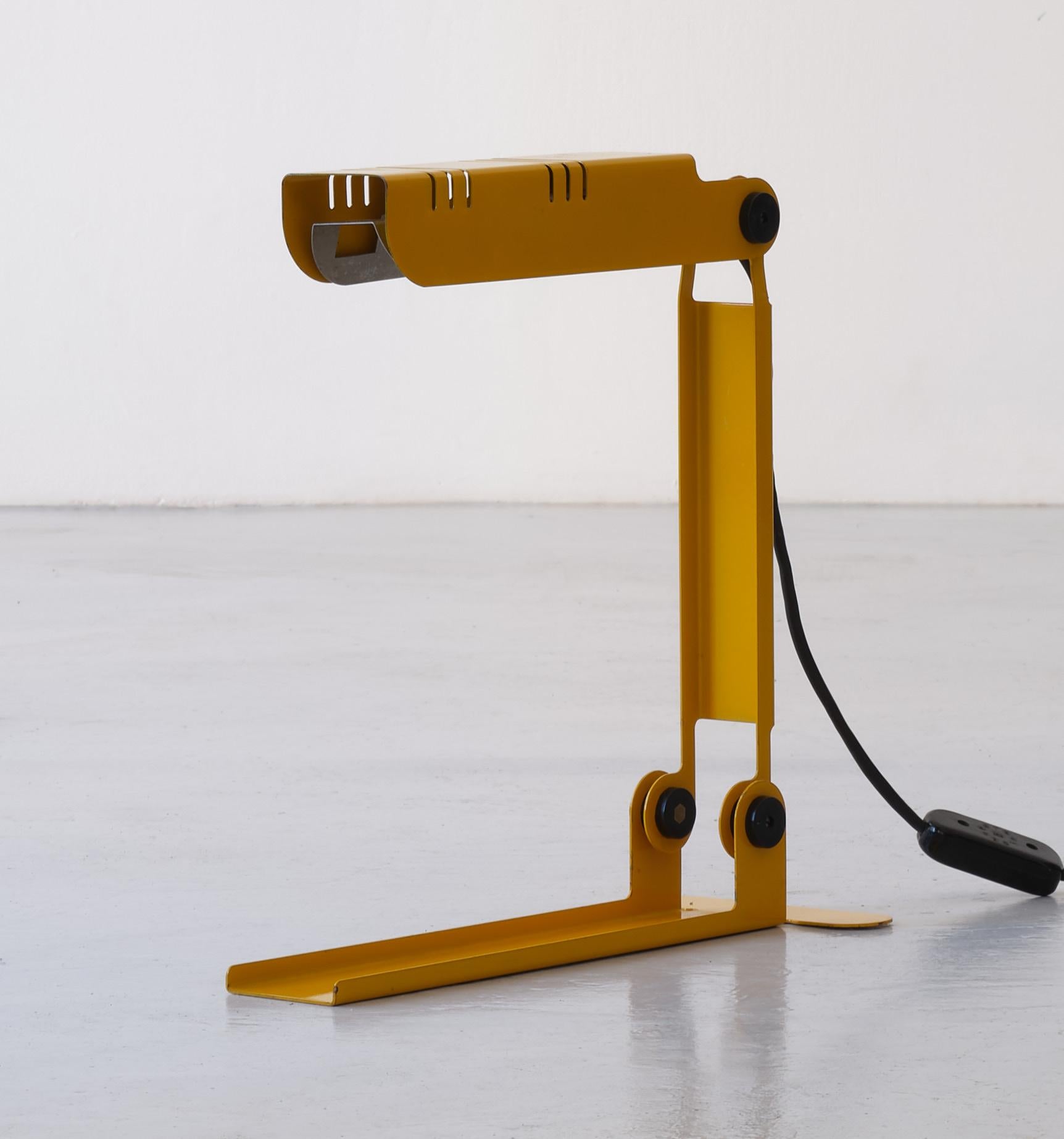 Italian Yellow Table Lamp Model Nana by Carlo Nason for Lumenform, 1980s 3