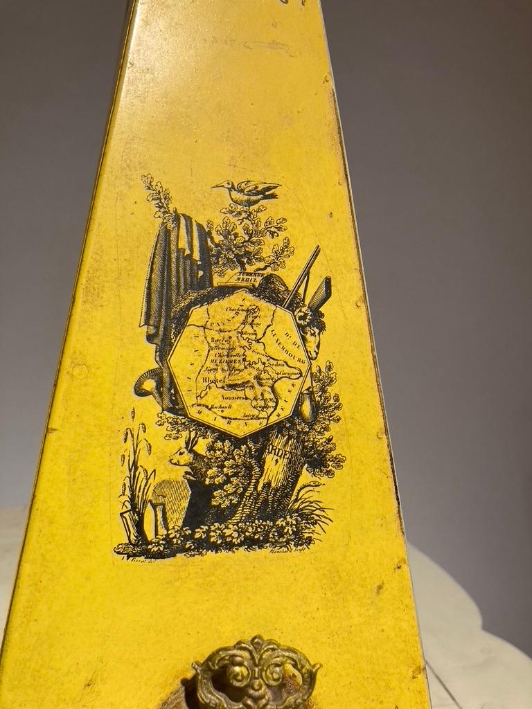 19th Century Italian Yellow Tole Obelisk Urn With Paw Feet For Sale